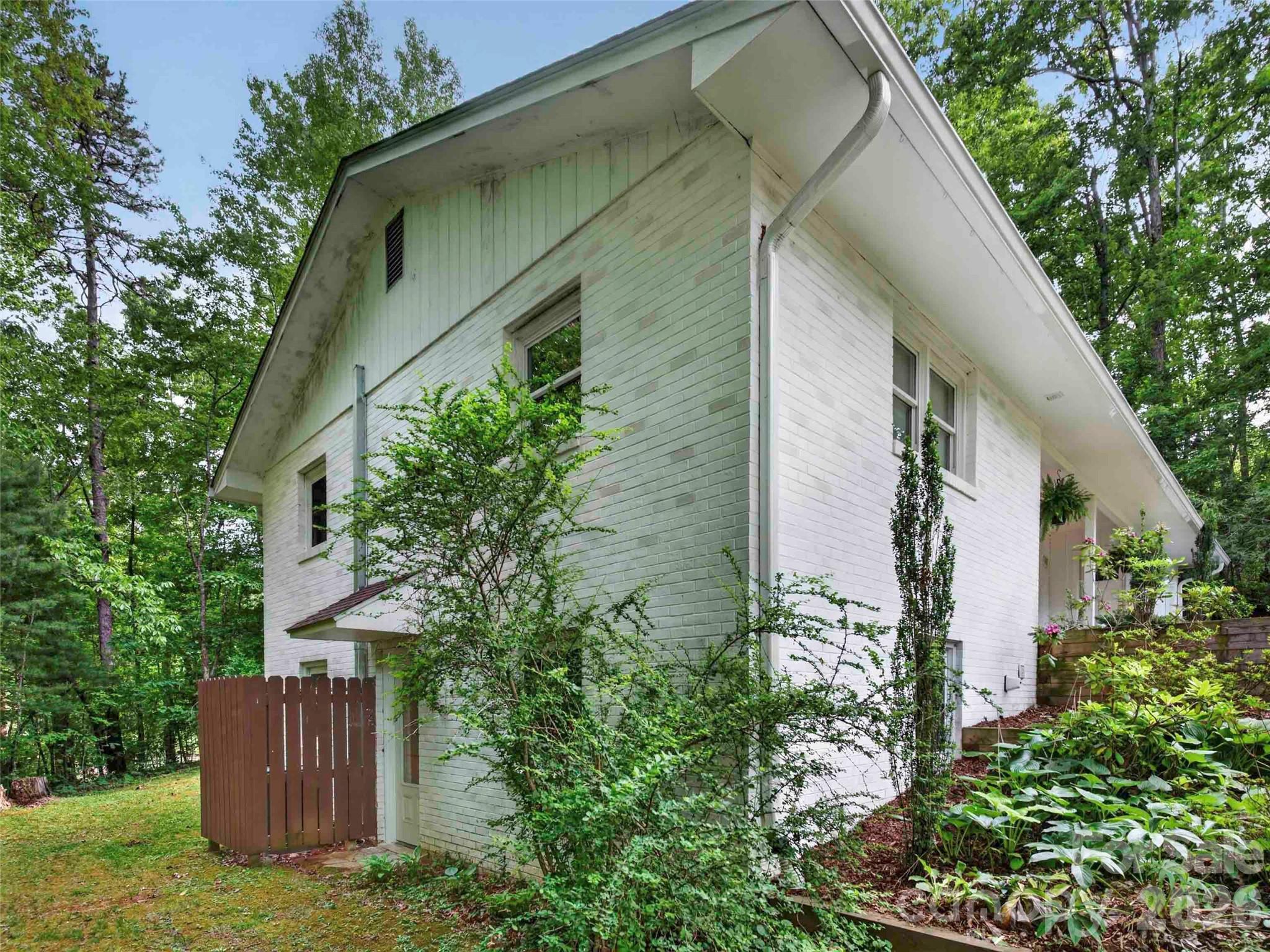 52 Melody Lane Property Photo 37