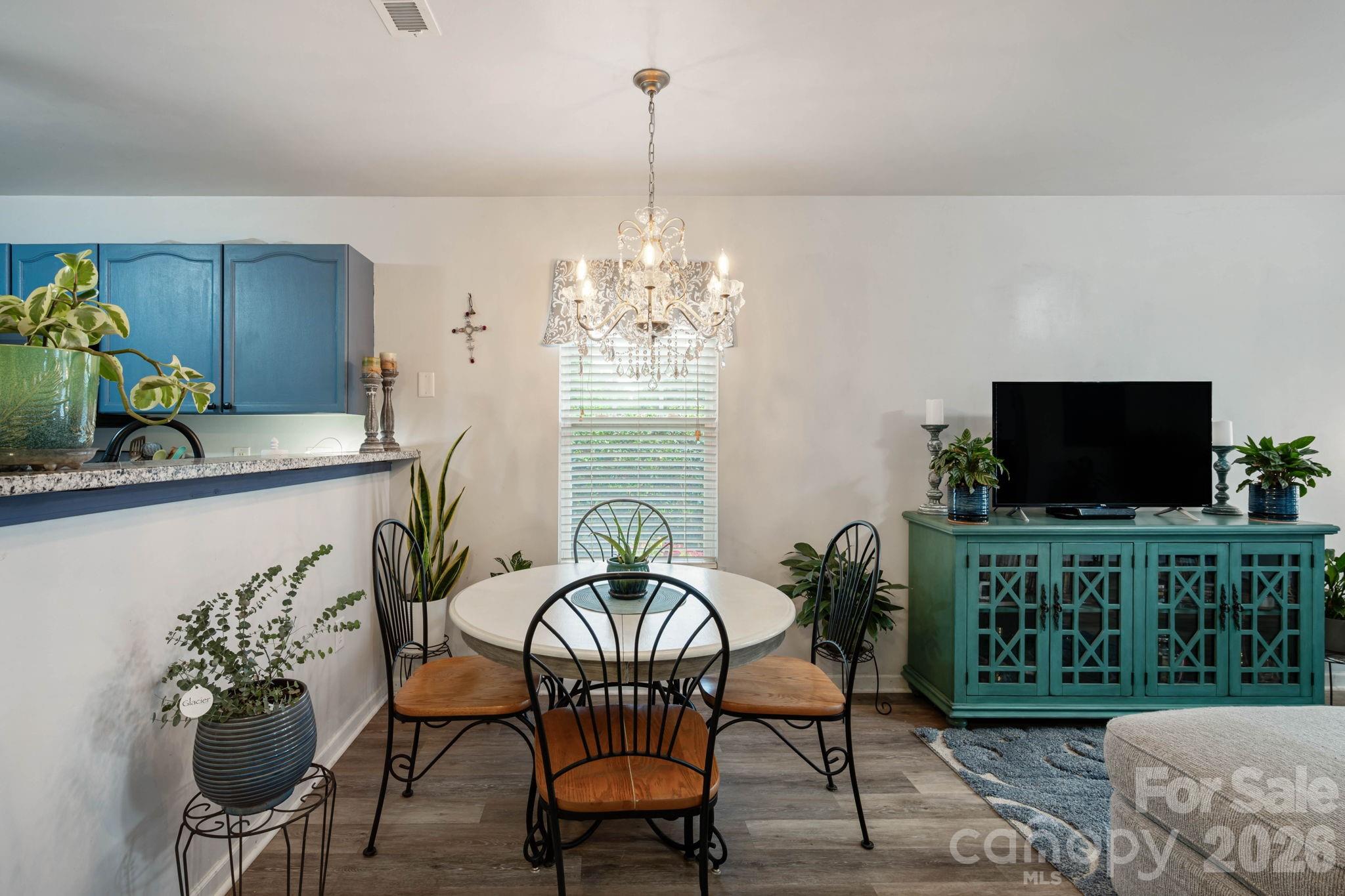 2050 Shady Pond Drive Property Photo 10