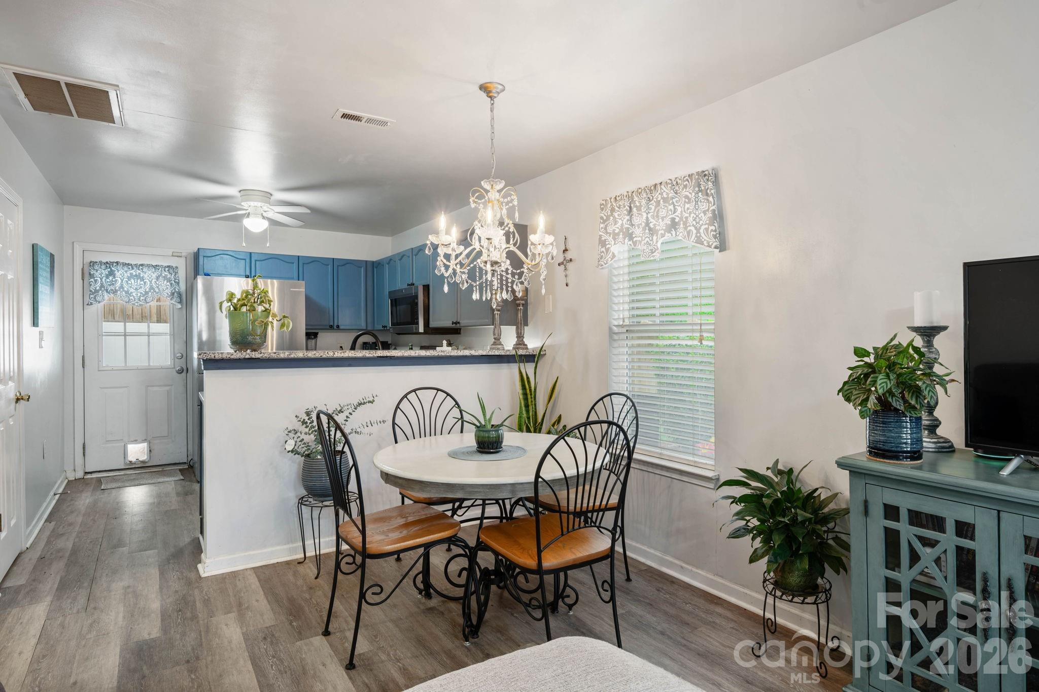 2050 Shady Pond Drive Property Photo 11