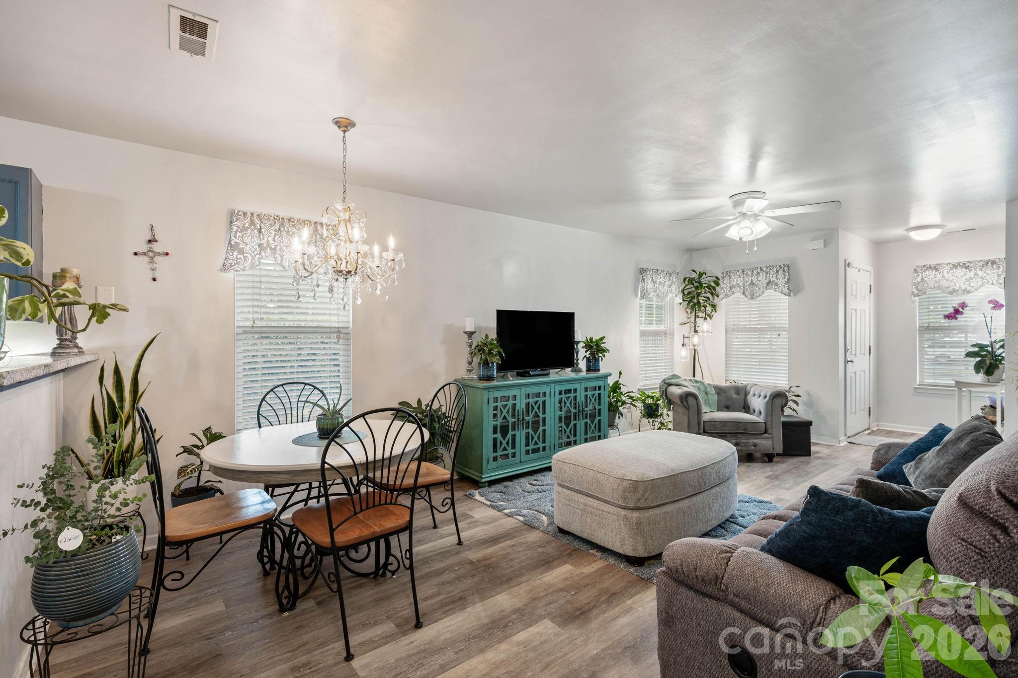 2050 Shady Pond Drive Property Photo 12