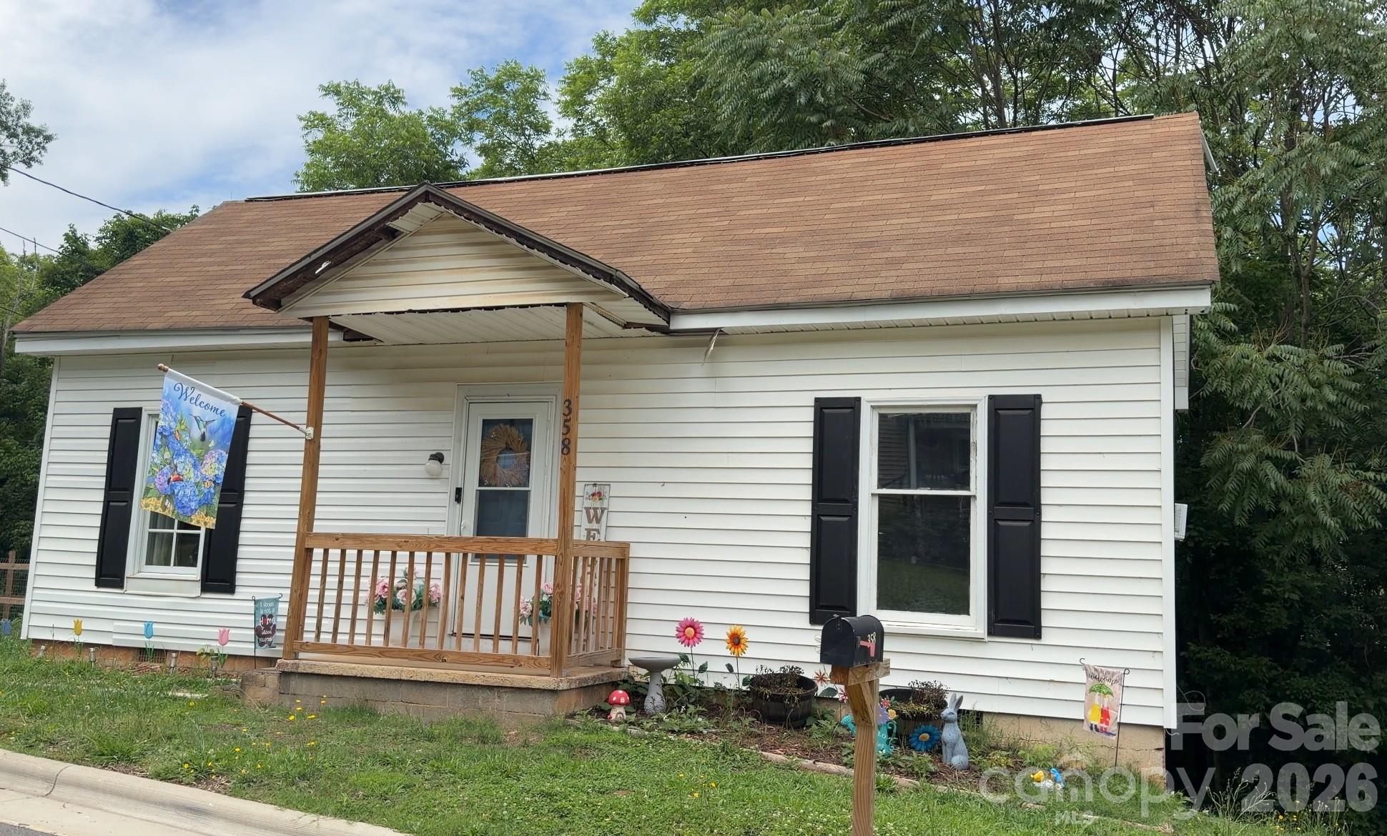 358 Nesbit Avenue Property Photo 1