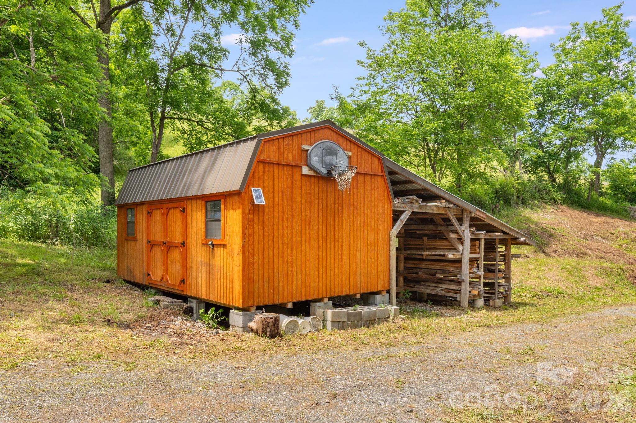 224 Allen Drive Property Photo 7