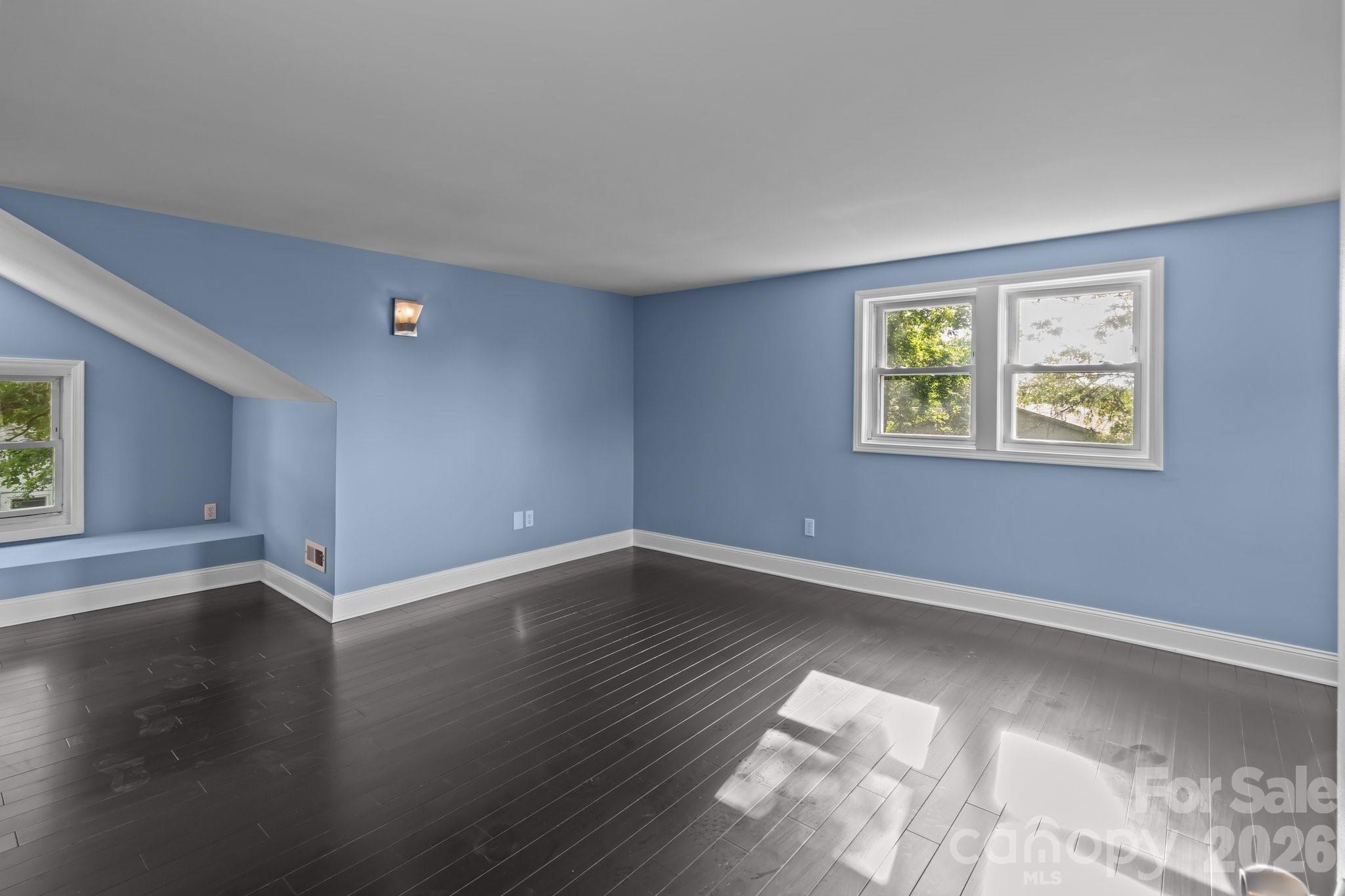 319 N Central Avenue Property Photo 25