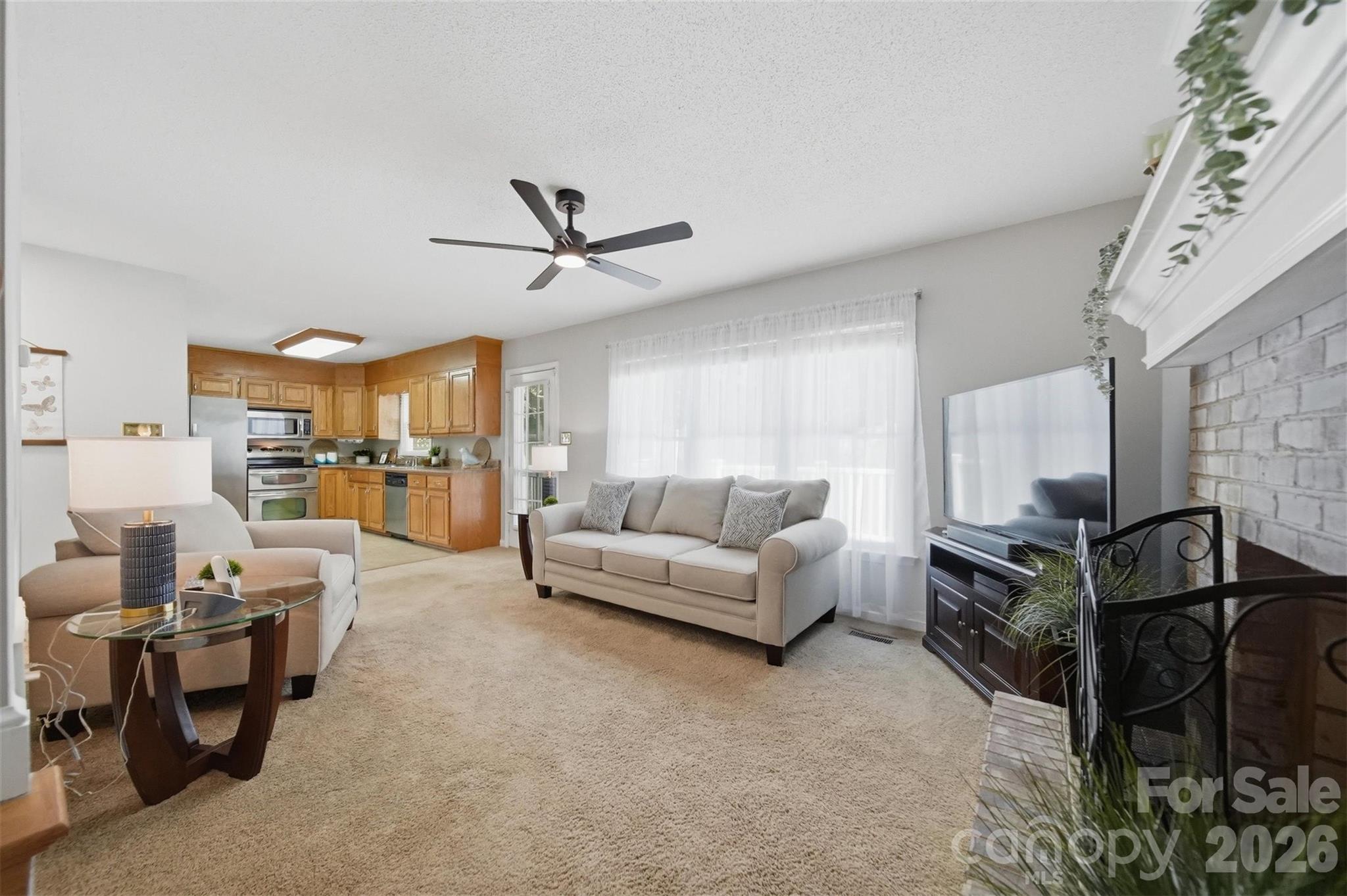 1948 Twin Ponds Drive Property Photo 4