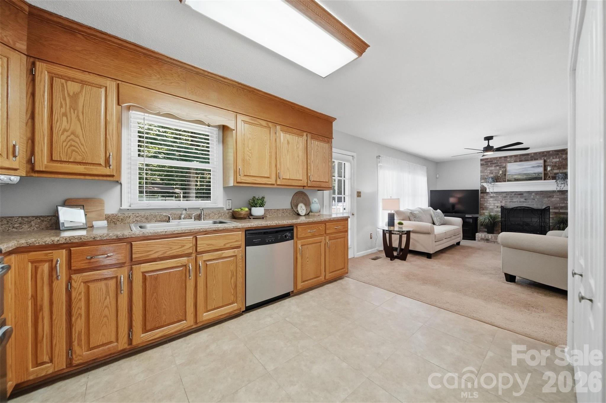 1948 Twin Ponds Drive Property Photo 7