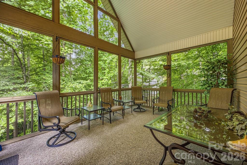 3121 Cove Loop Road Property Photo 2