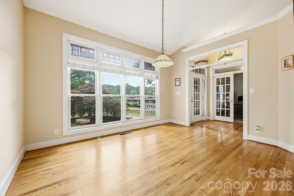 3121 Cove Loop Road Property Photo 11