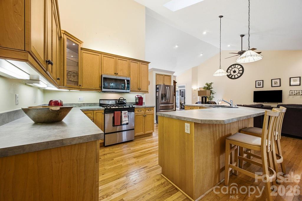 3121 Cove Loop Road Property Photo 15