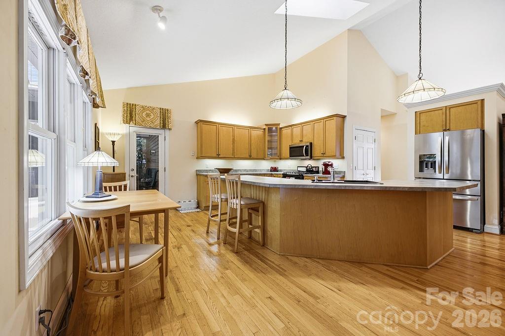 3121 Cove Loop Road Property Photo 16