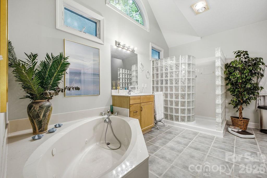 3121 Cove Loop Road Property Photo 24