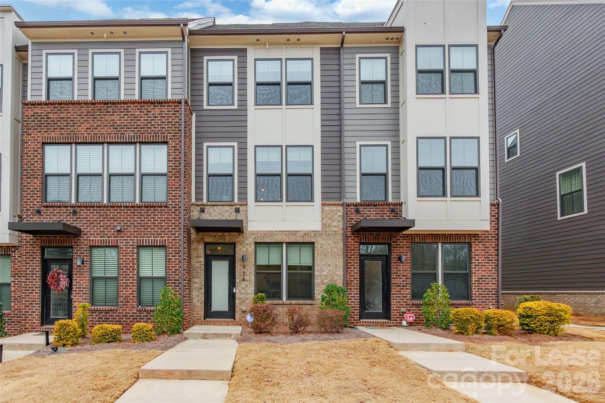 924 Broad River Lane Property Photo 1