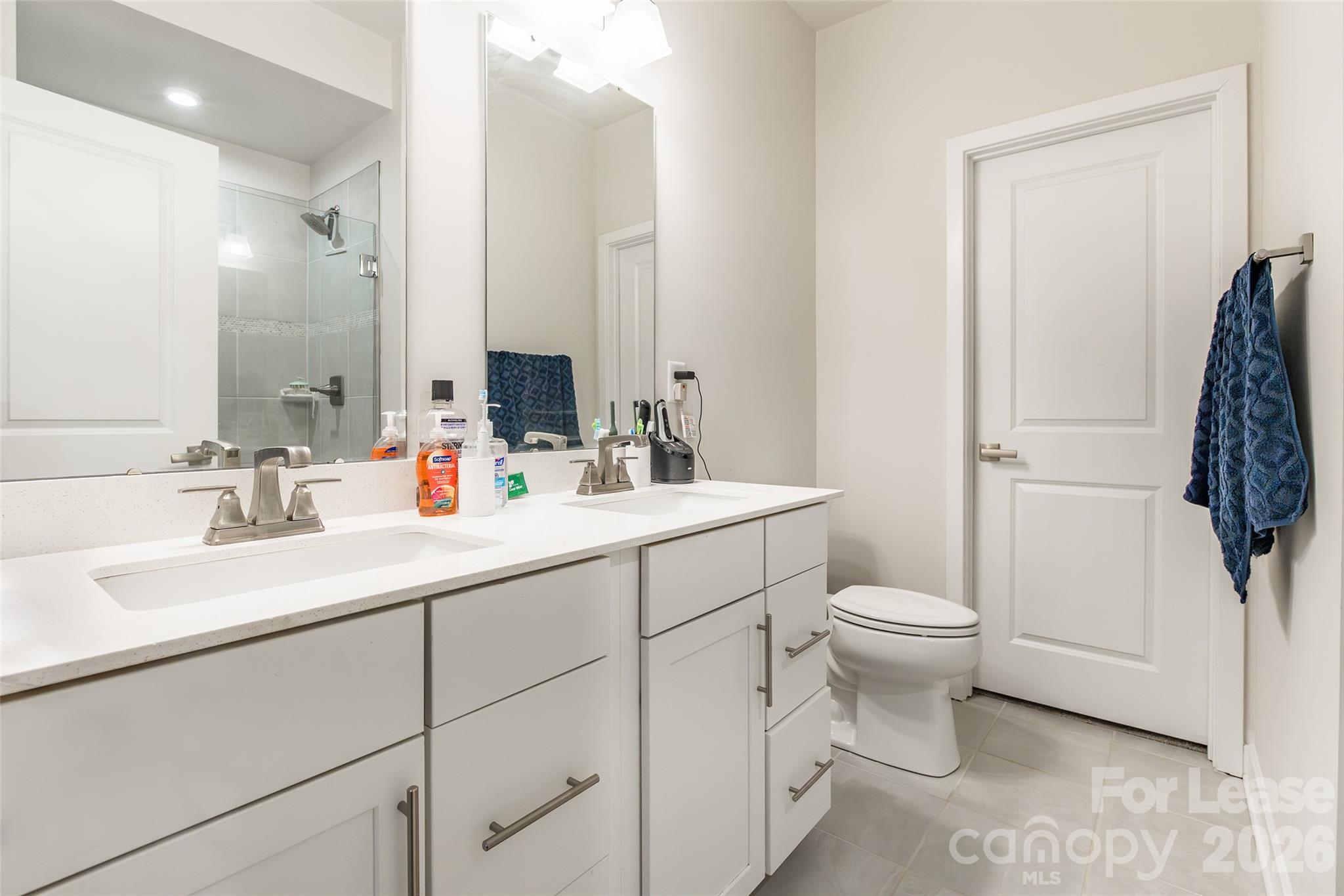 924 Broad River Lane Property Photo 15