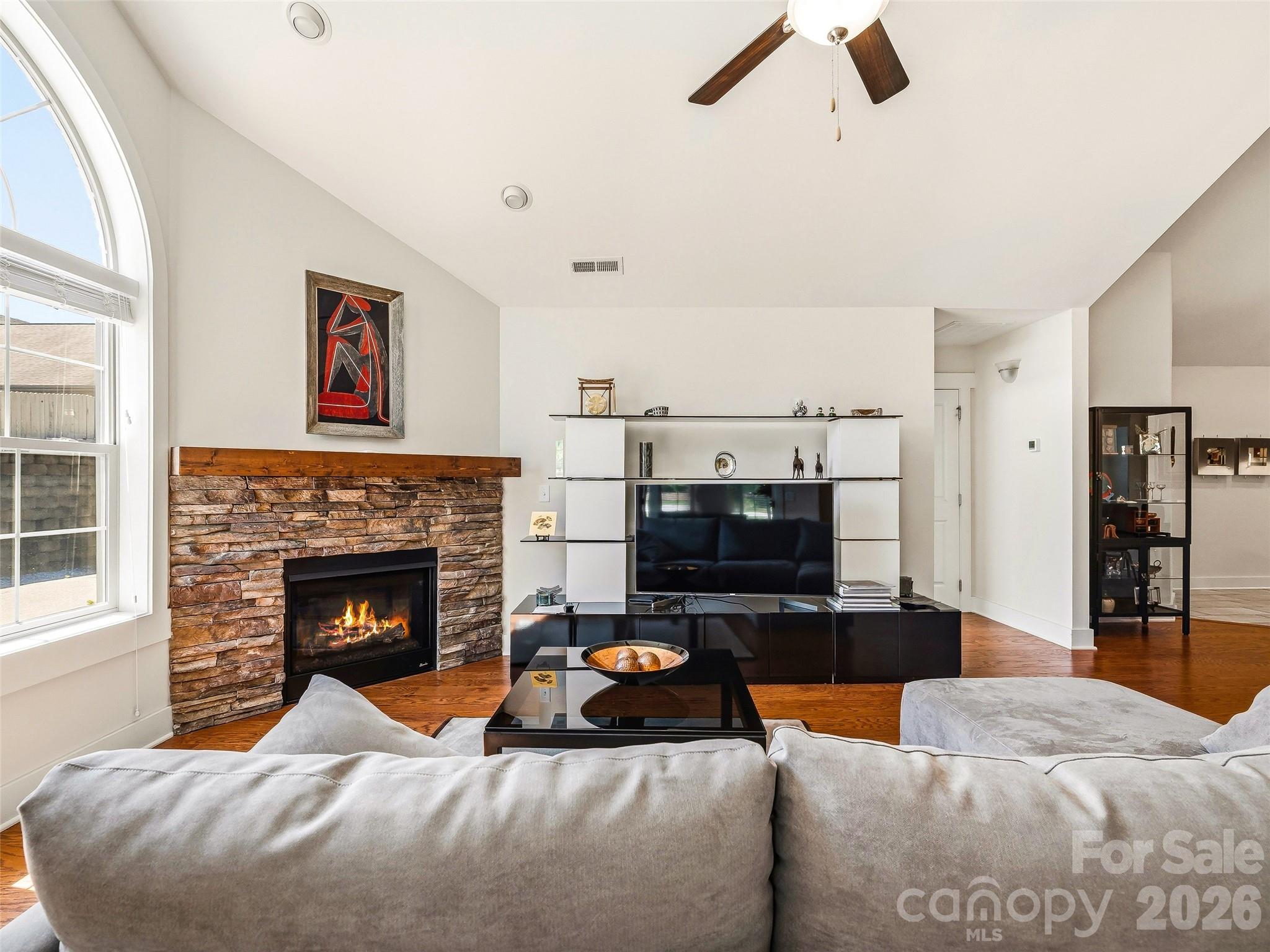 39 Braeburn Way Property Photo 12