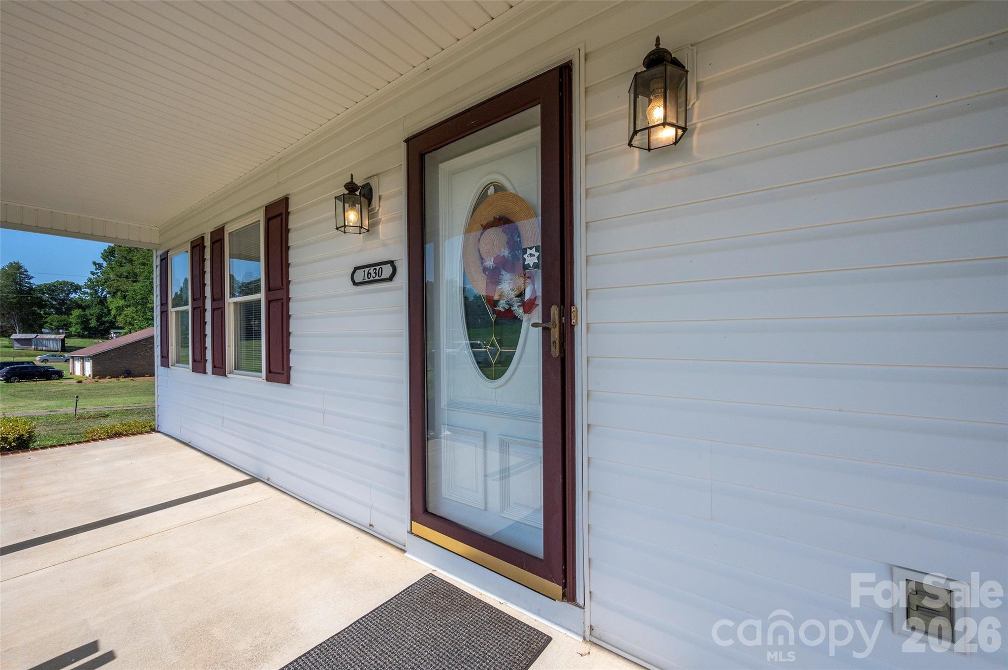1630 Yadkin Valley Road Property Photo 3