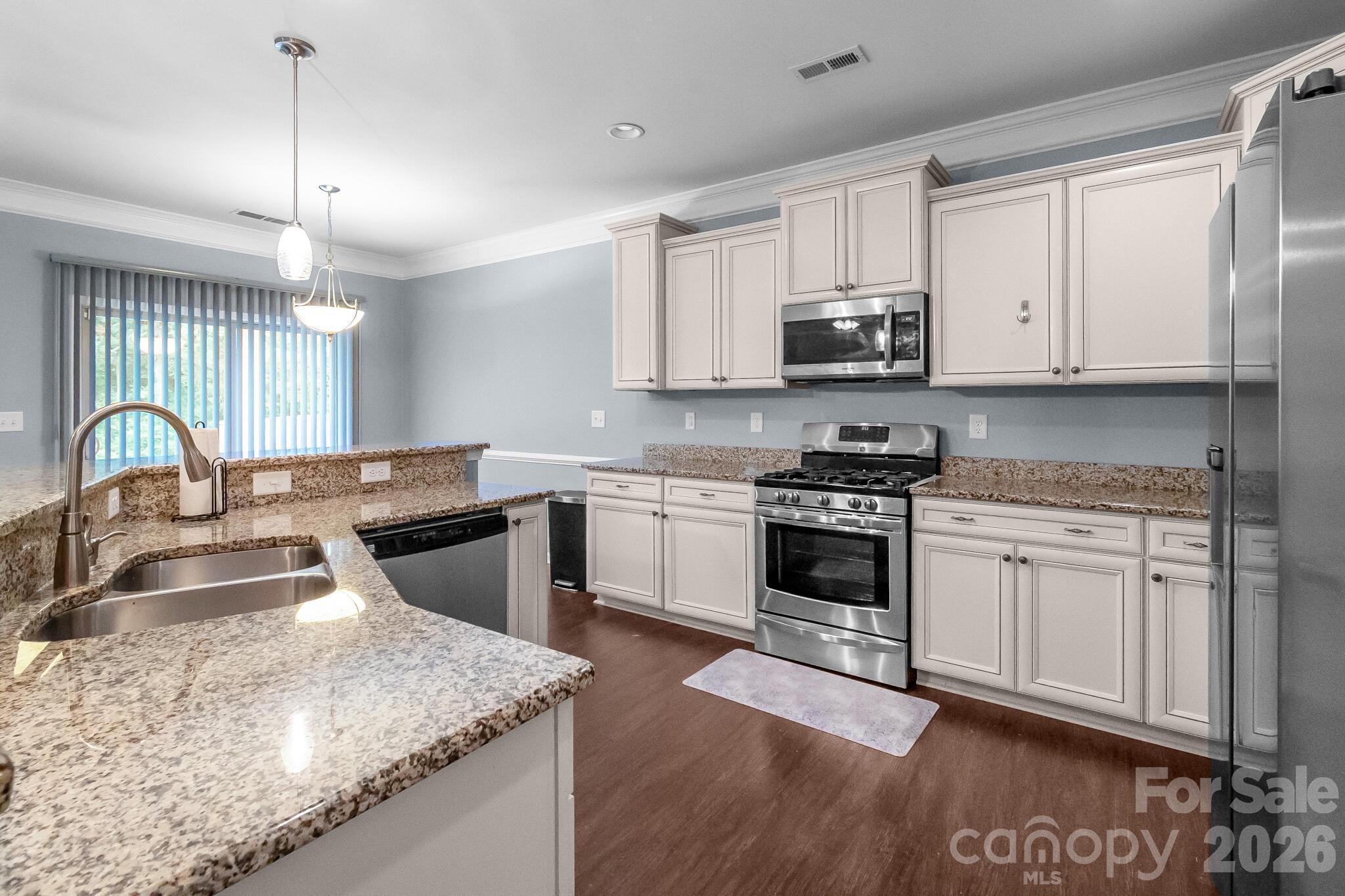 1410 San Gabriel Avenue Property Photo 11