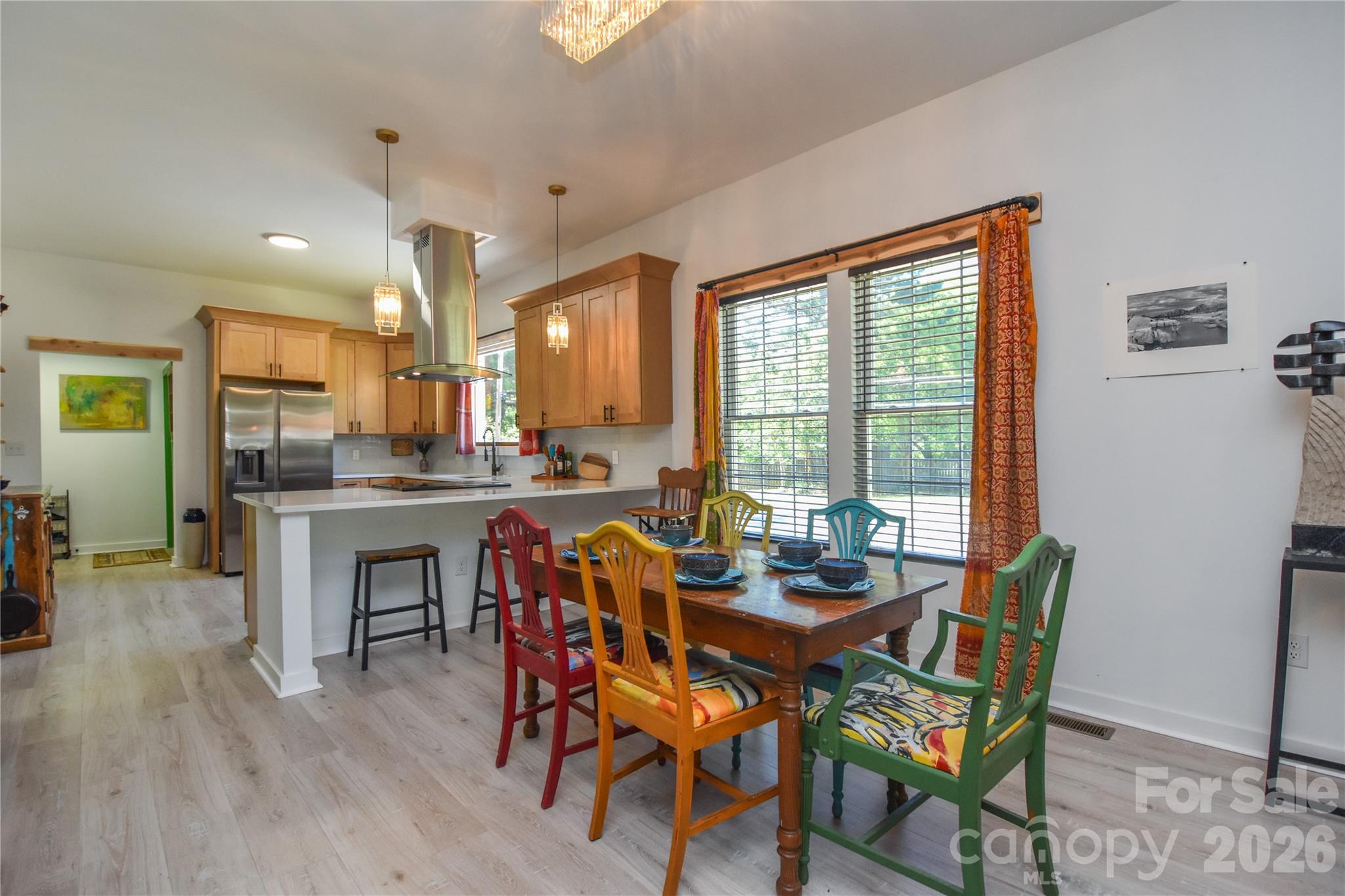 345 W Lowrance Avenue Property Photo 11