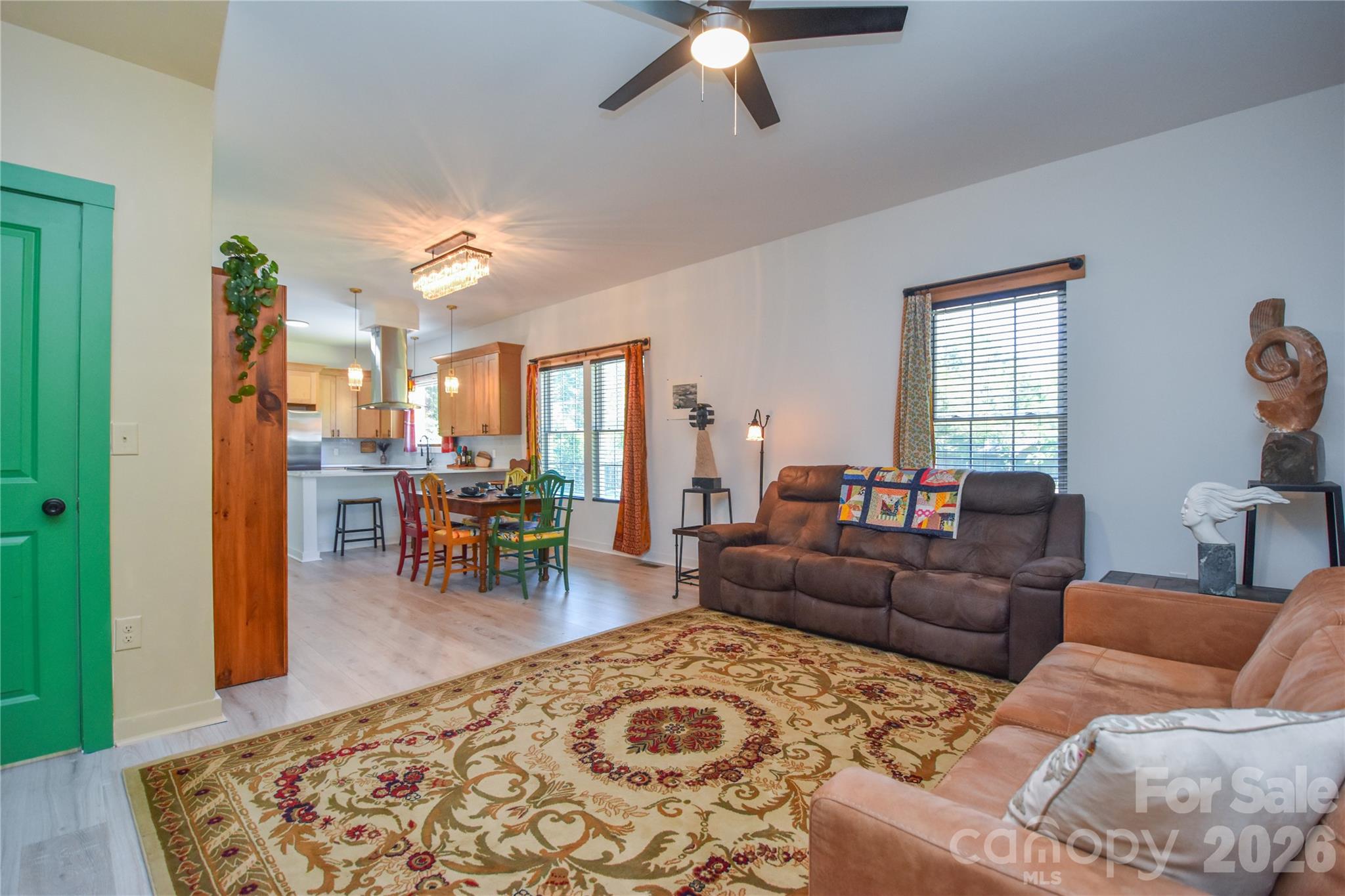 345 W Lowrance Avenue Property Photo 13