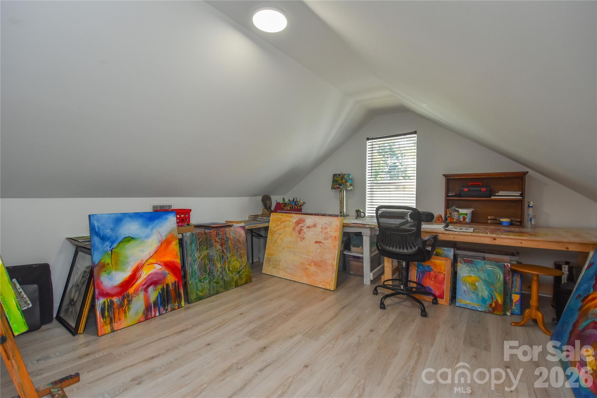 345 W Lowrance Avenue Property Photo 29