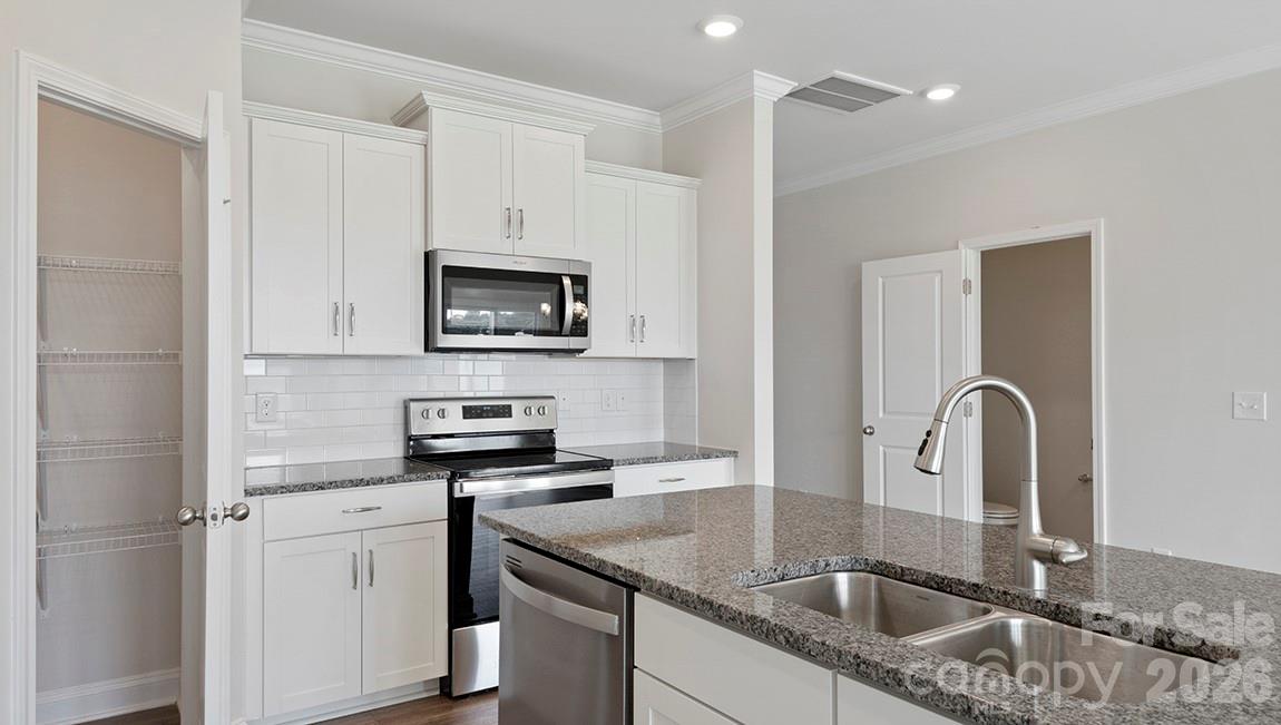 211 Valley Breeze Road Property Photo 11