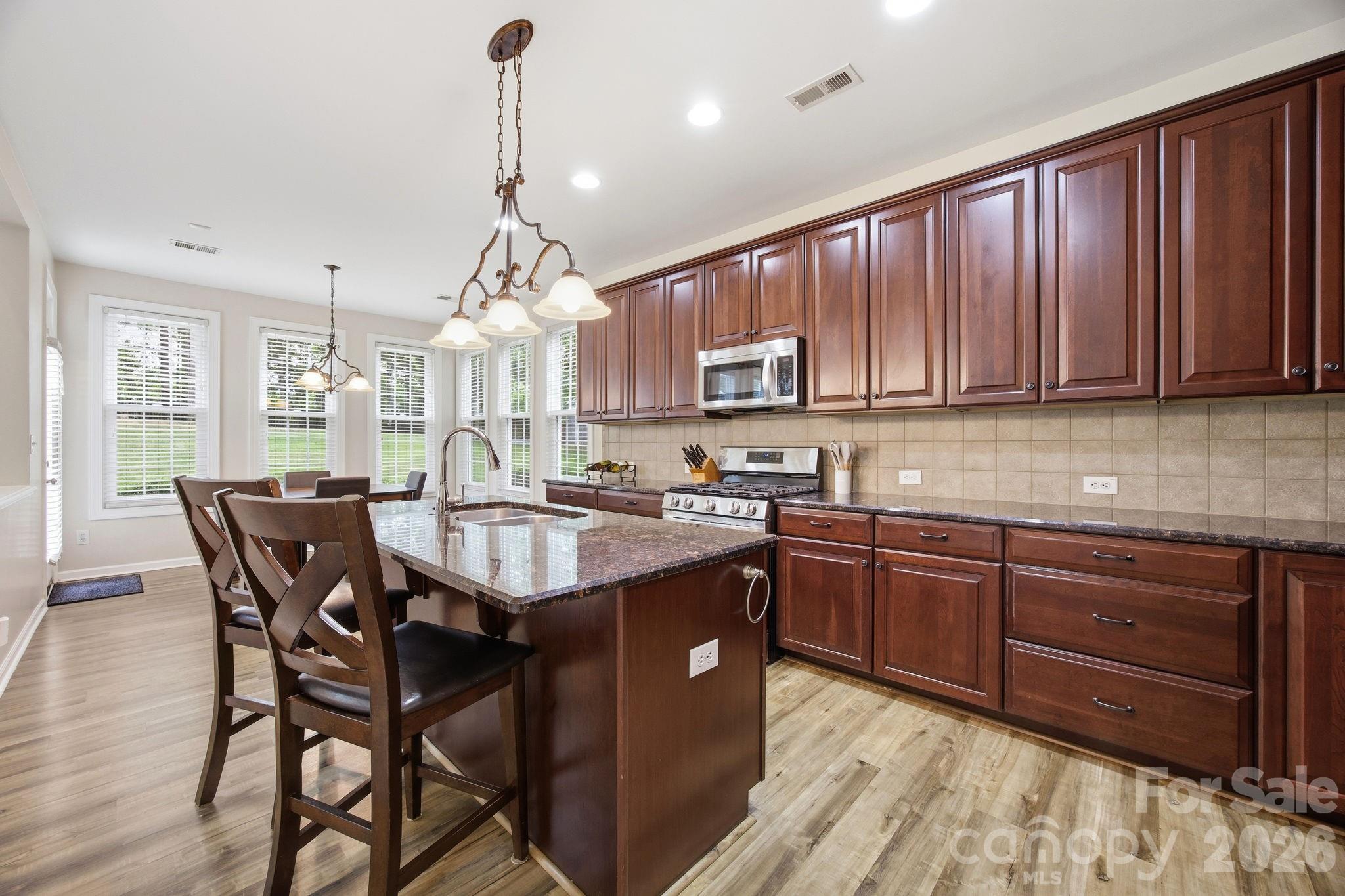 16106 Cloverleaf Court Property Photo 12