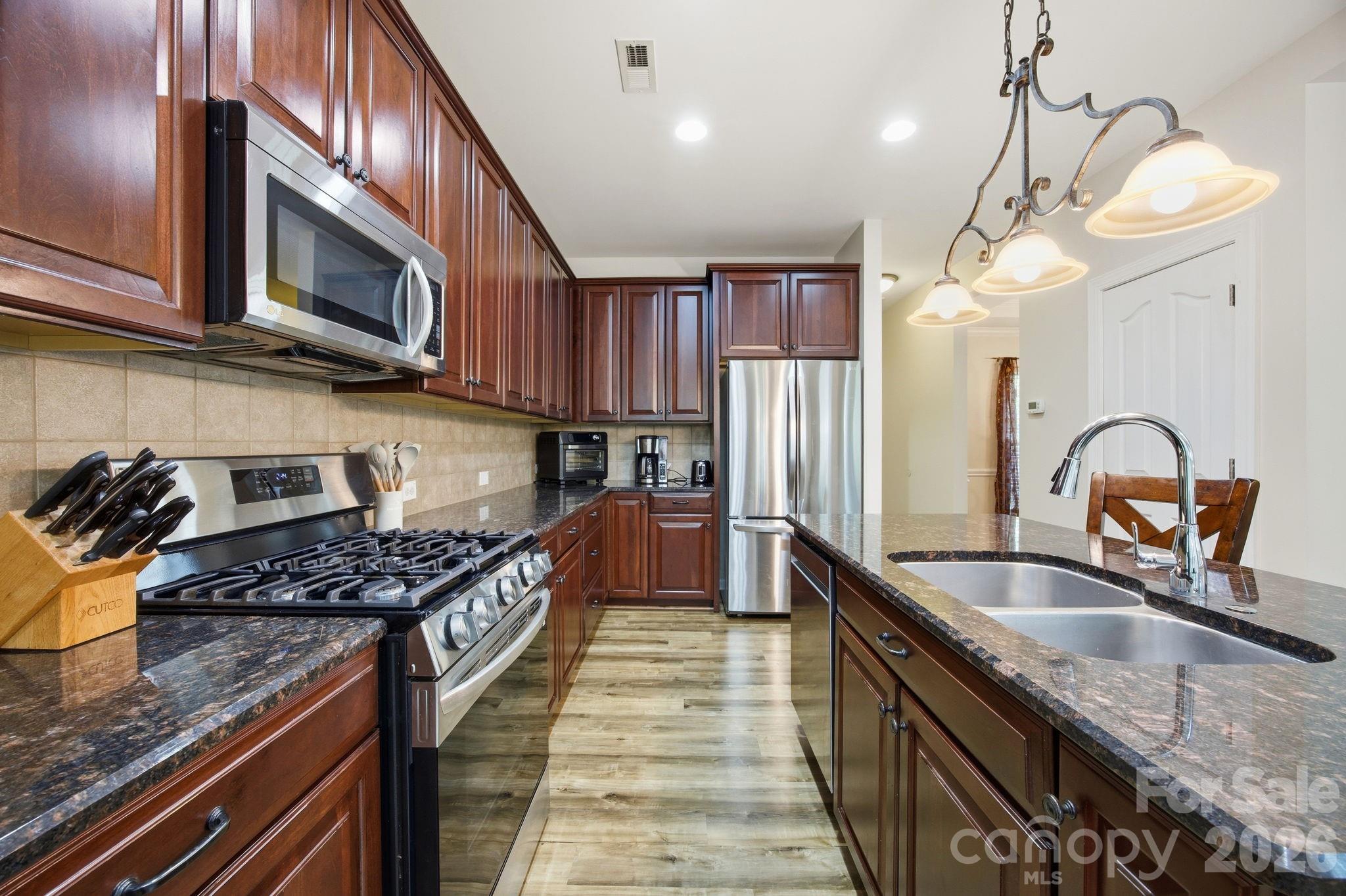 16106 Cloverleaf Court Property Photo 14