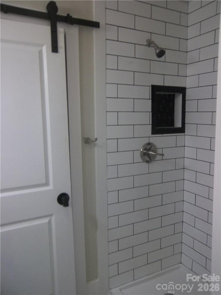 2431 Columbus Circle 15 Property Photo 18