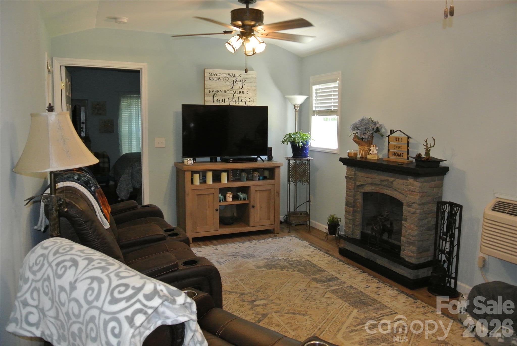 779 Thermal City Road Property Photo 3