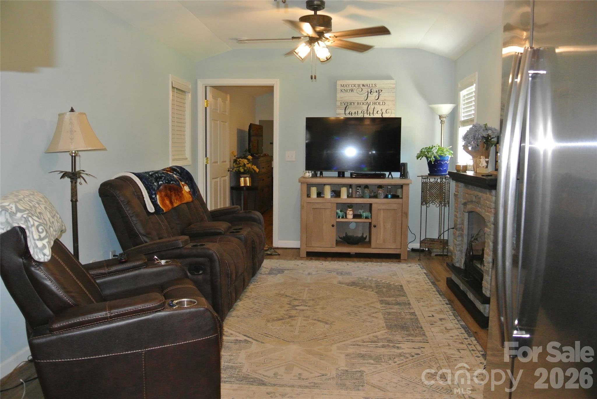 779 Thermal City Road Property Photo 9