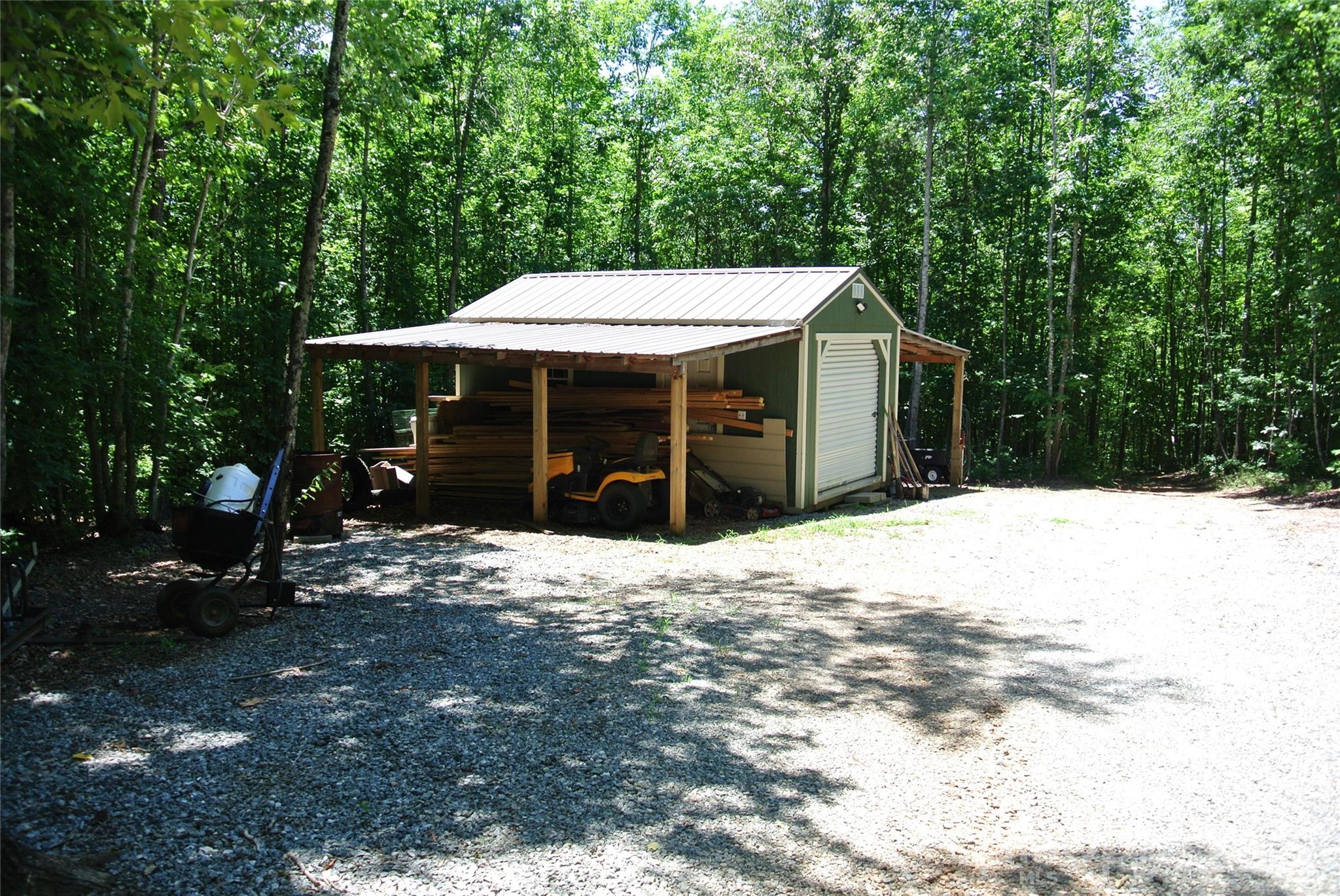 779 Thermal City Road Property Photo 30