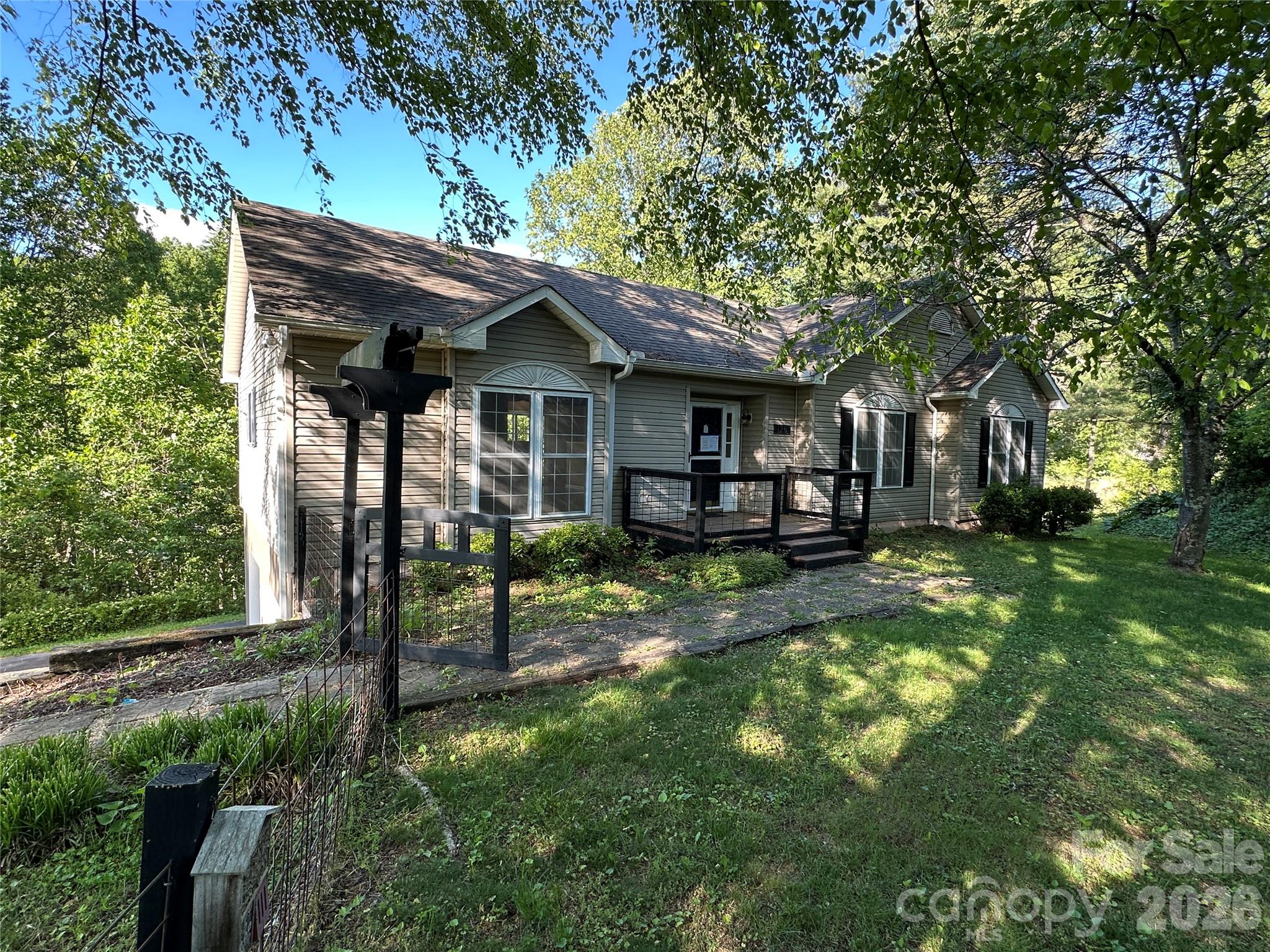 126 Ridgeline Road Property Photo 1