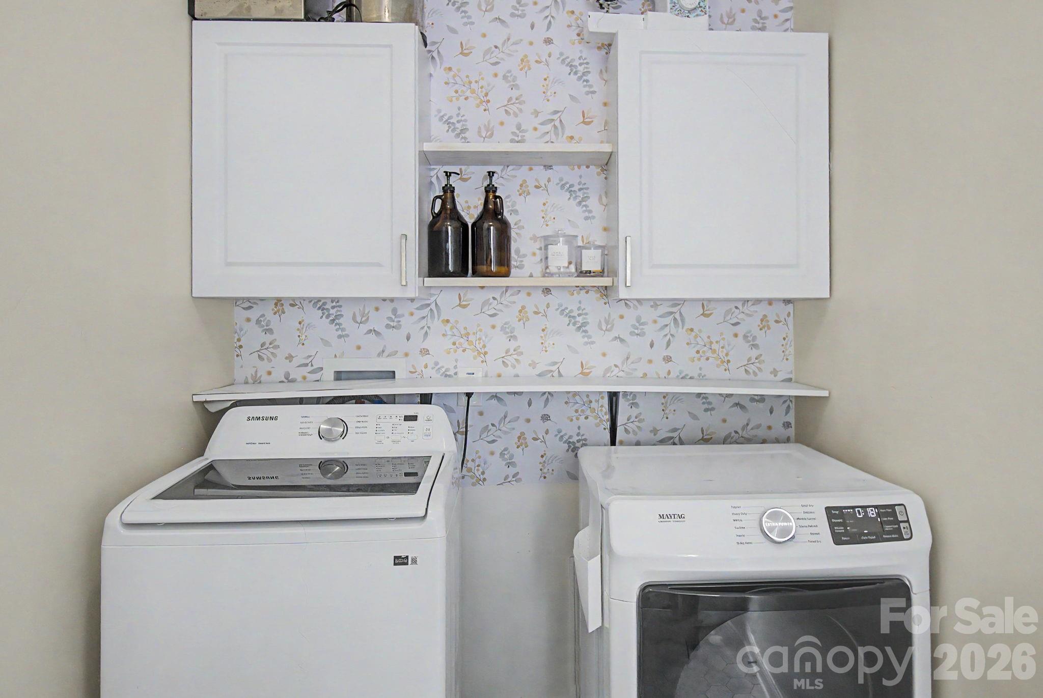 300 Green Meadow Lane Property Photo 24