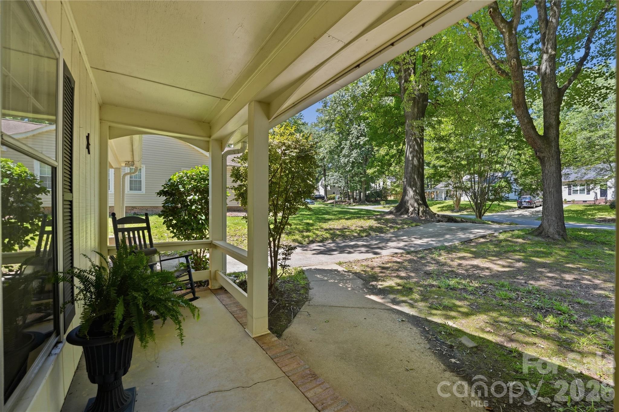 7626 Winterset Drive Property Photo 2