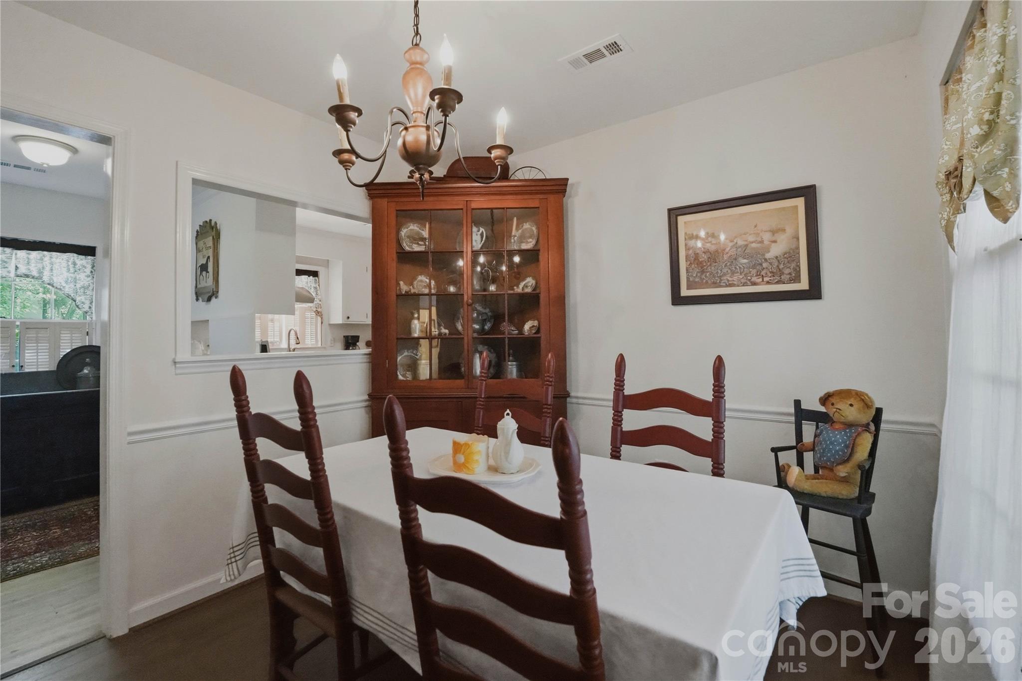 7626 Winterset Drive Property Photo 9