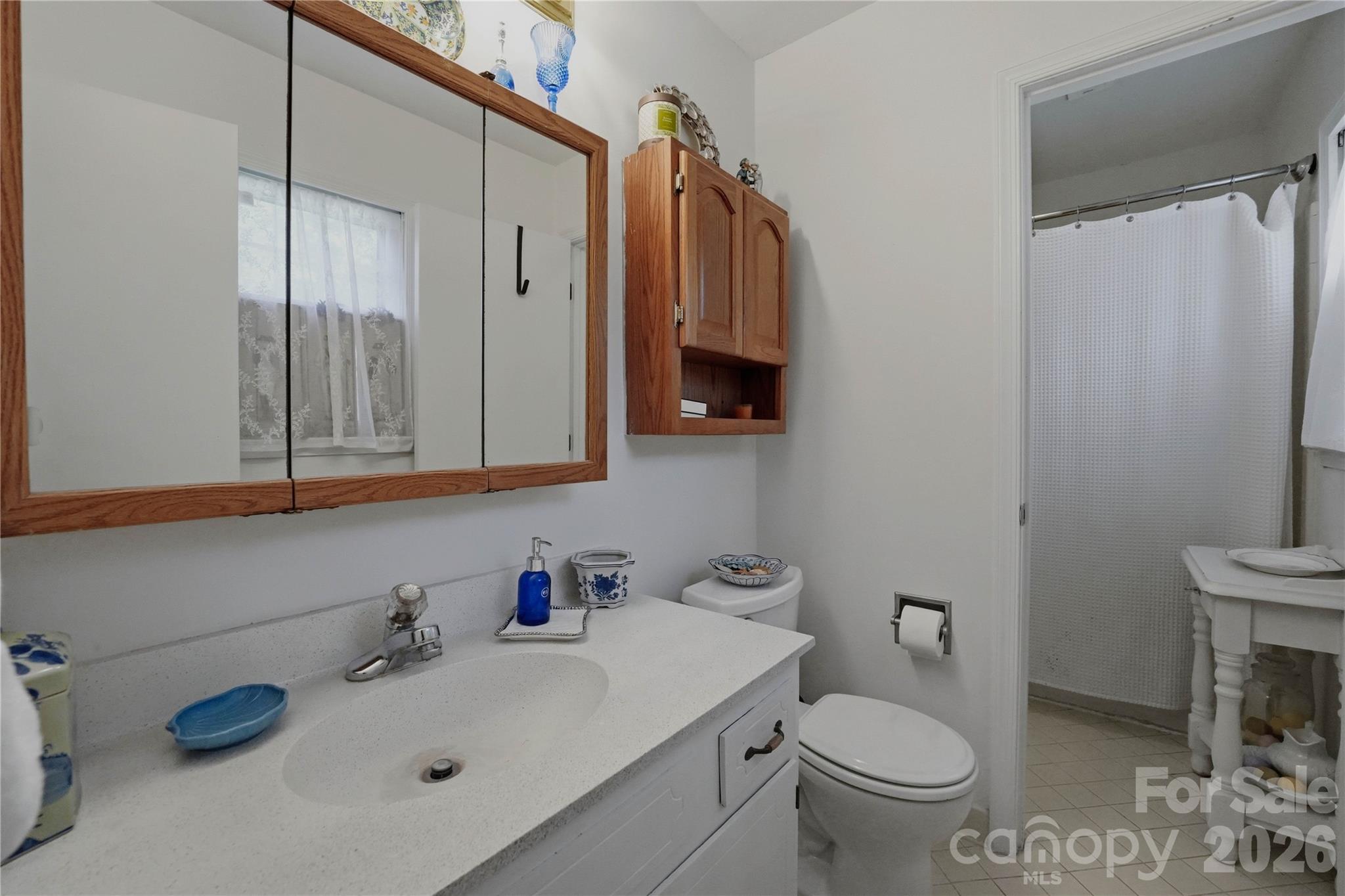 7626 Winterset Drive Property Photo 18