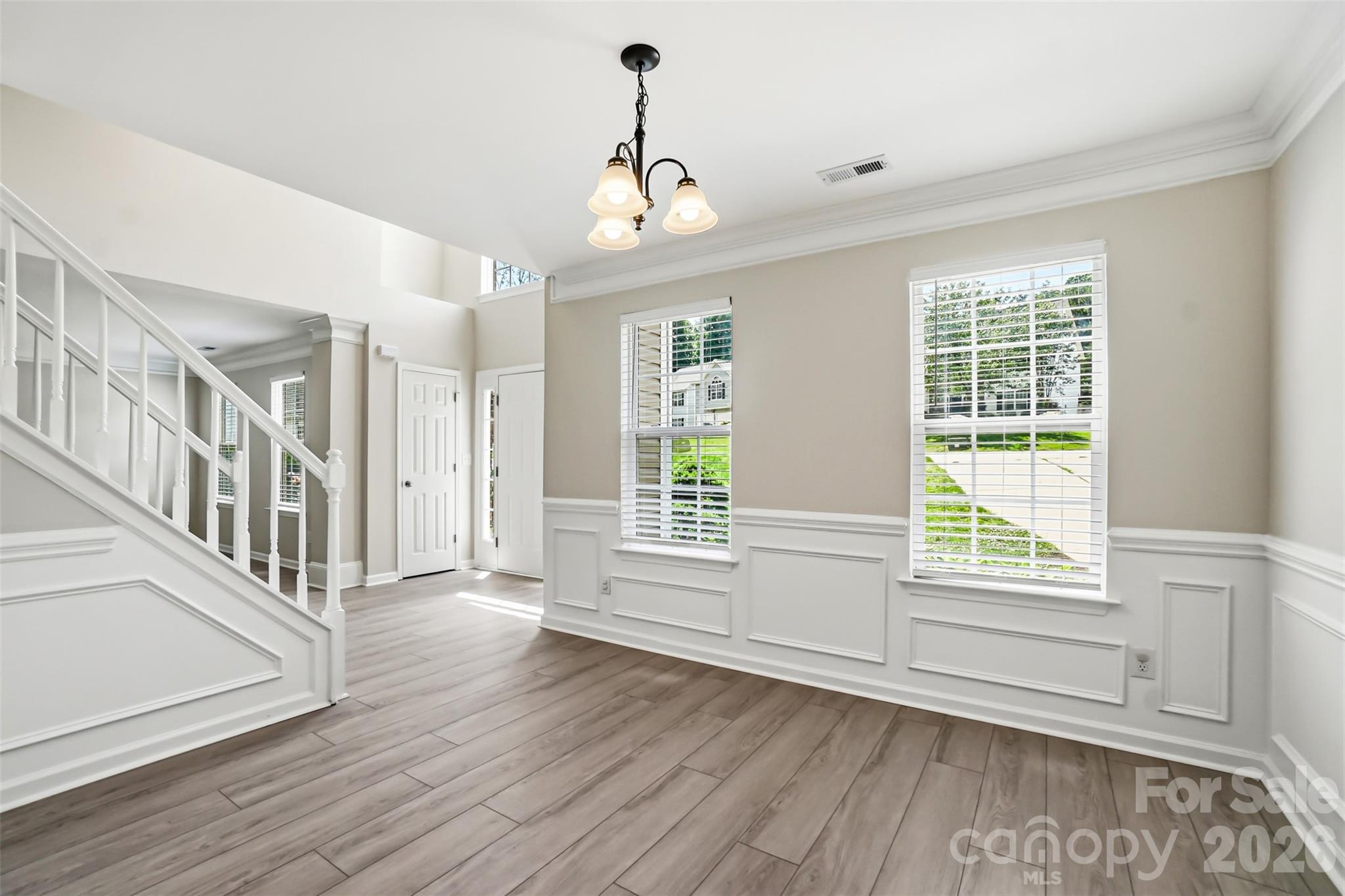 5012 Eagle Creek Drive Property Photo 15