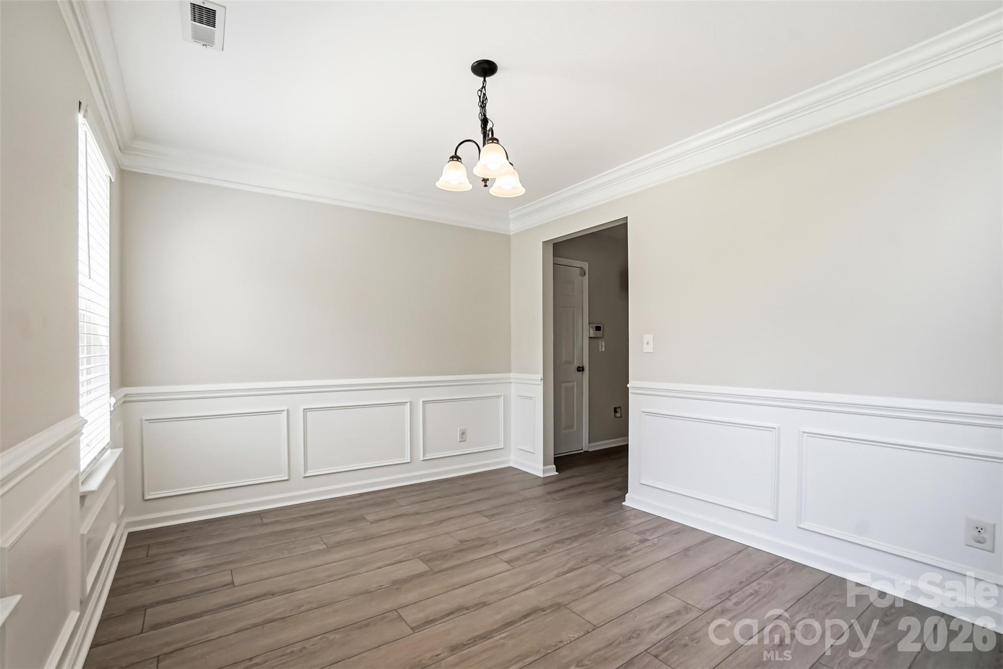 5012 Eagle Creek Drive Property Photo 16