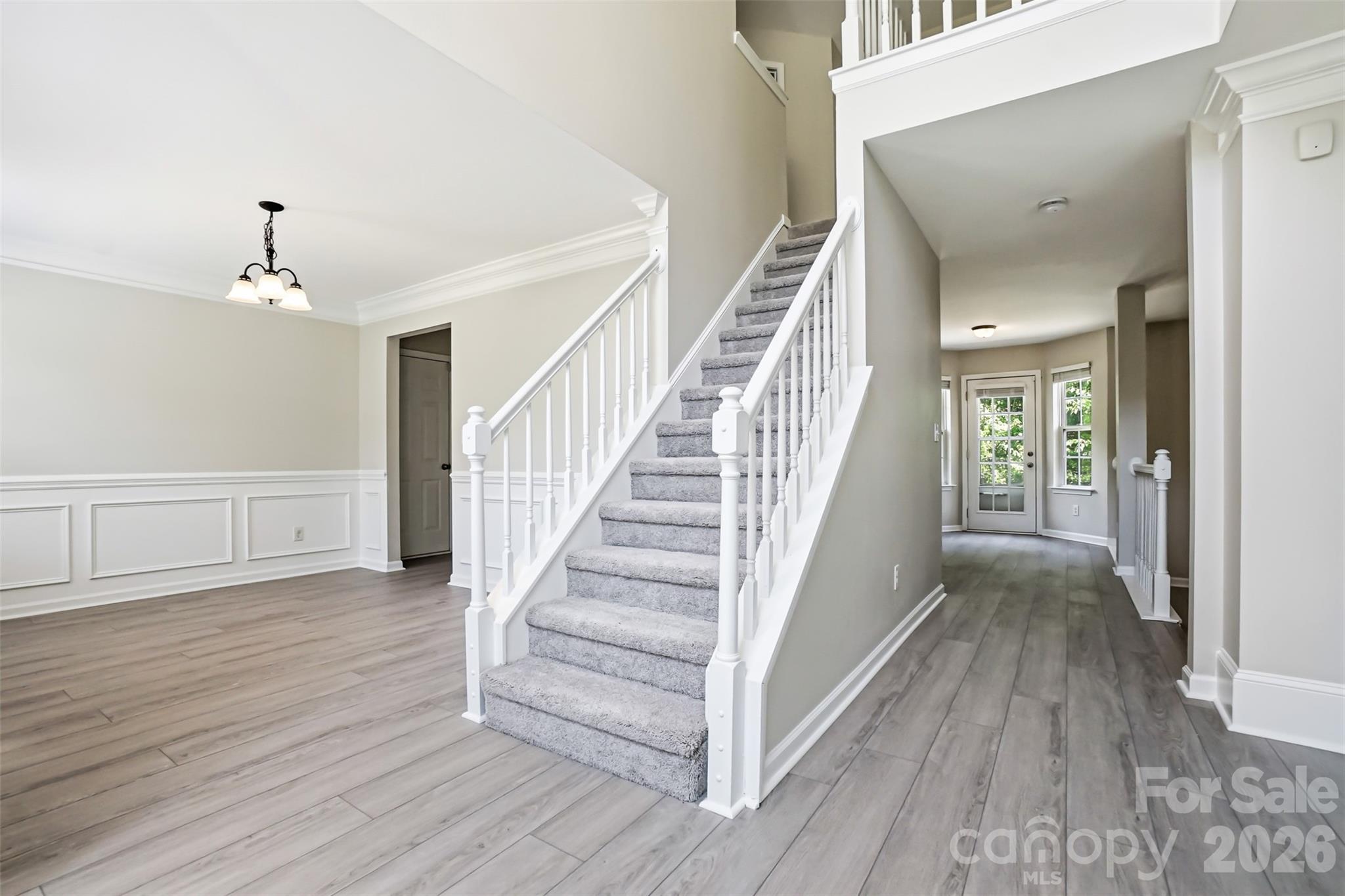 5012 Eagle Creek Drive Property Photo 17