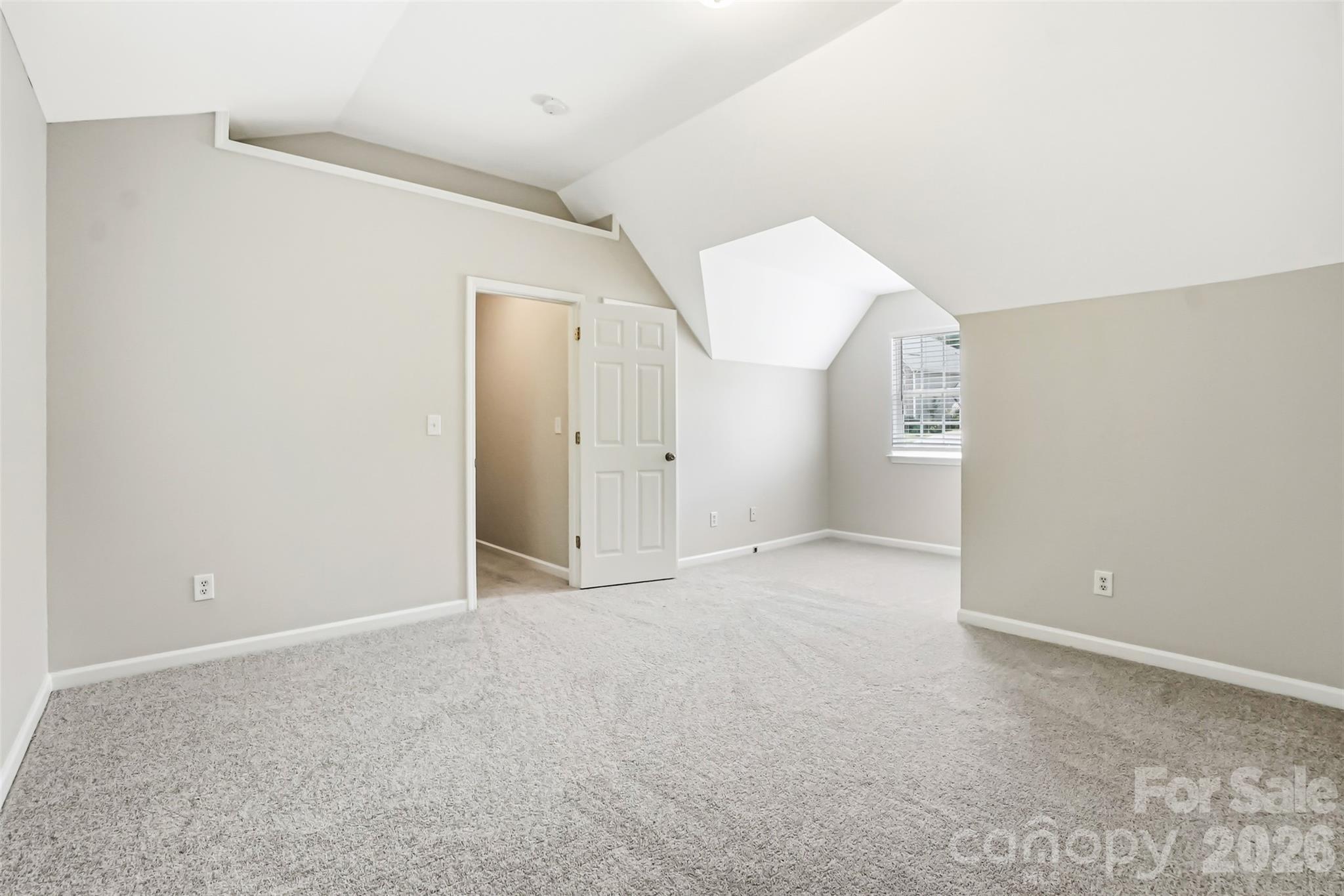 5012 Eagle Creek Drive Property Photo 29