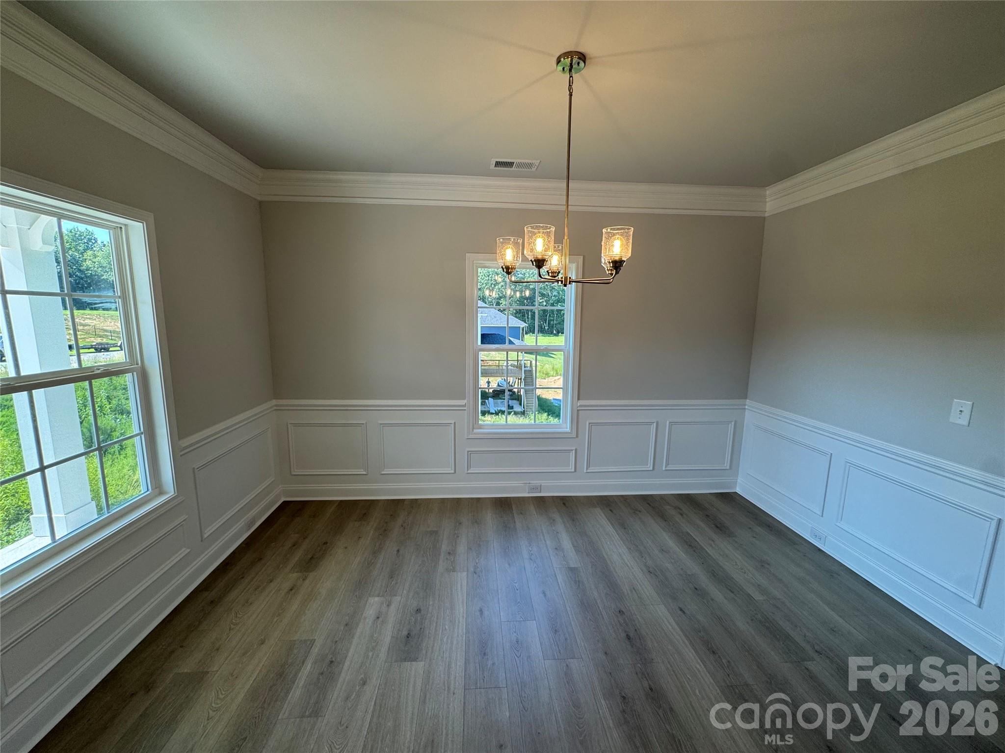1570 Autumn Lane 117 Property Photo 5