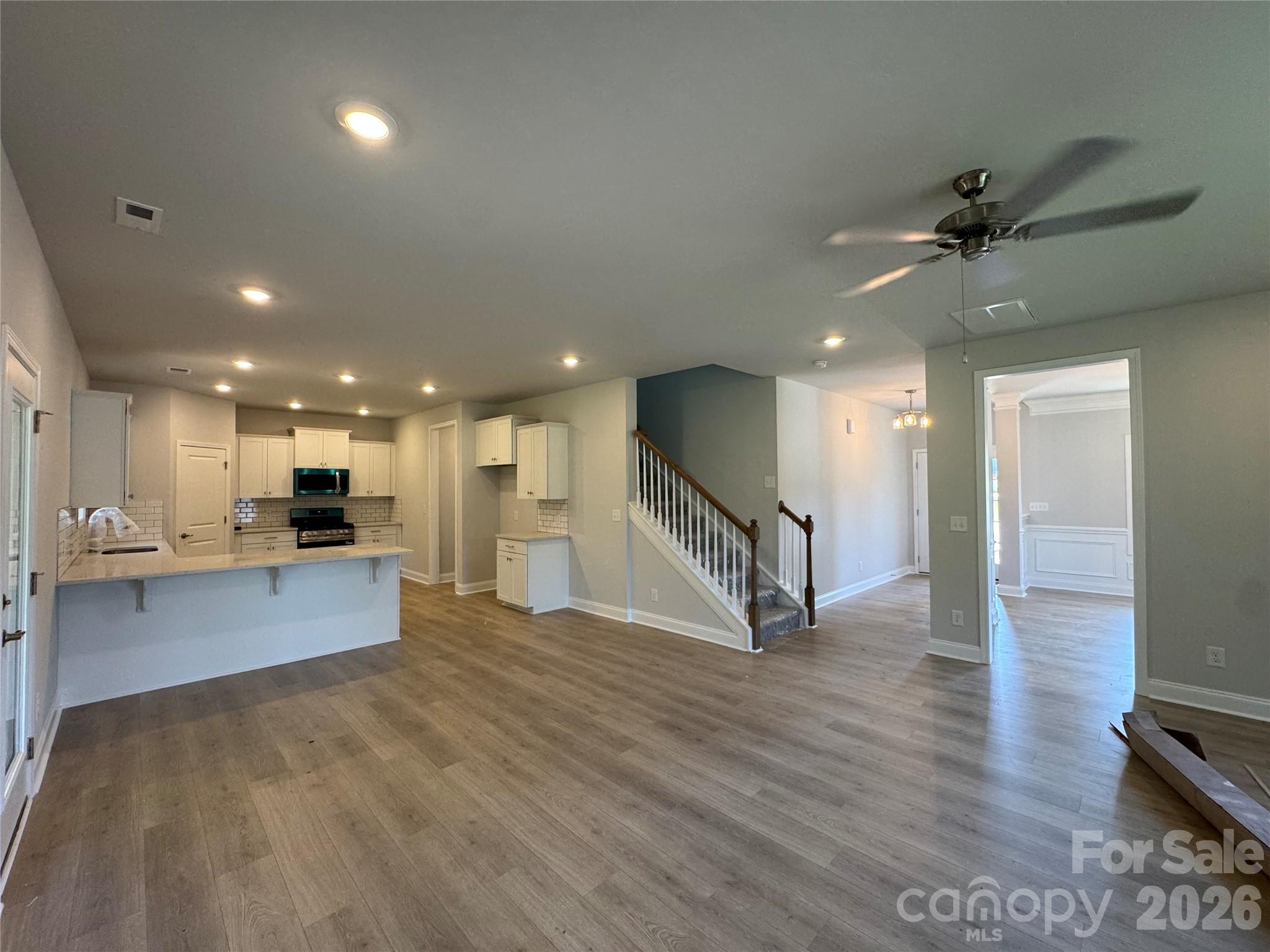 1570 Autumn Lane 117 Property Photo 8