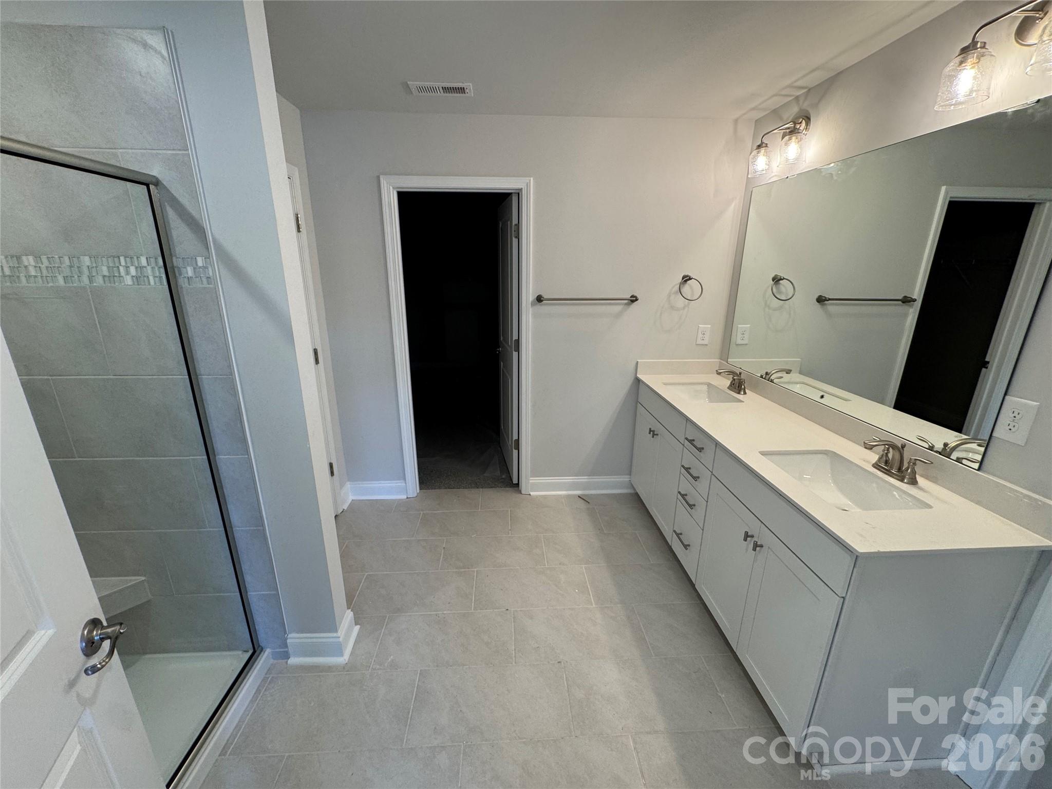 1570 Autumn Lane 117 Property Photo 24