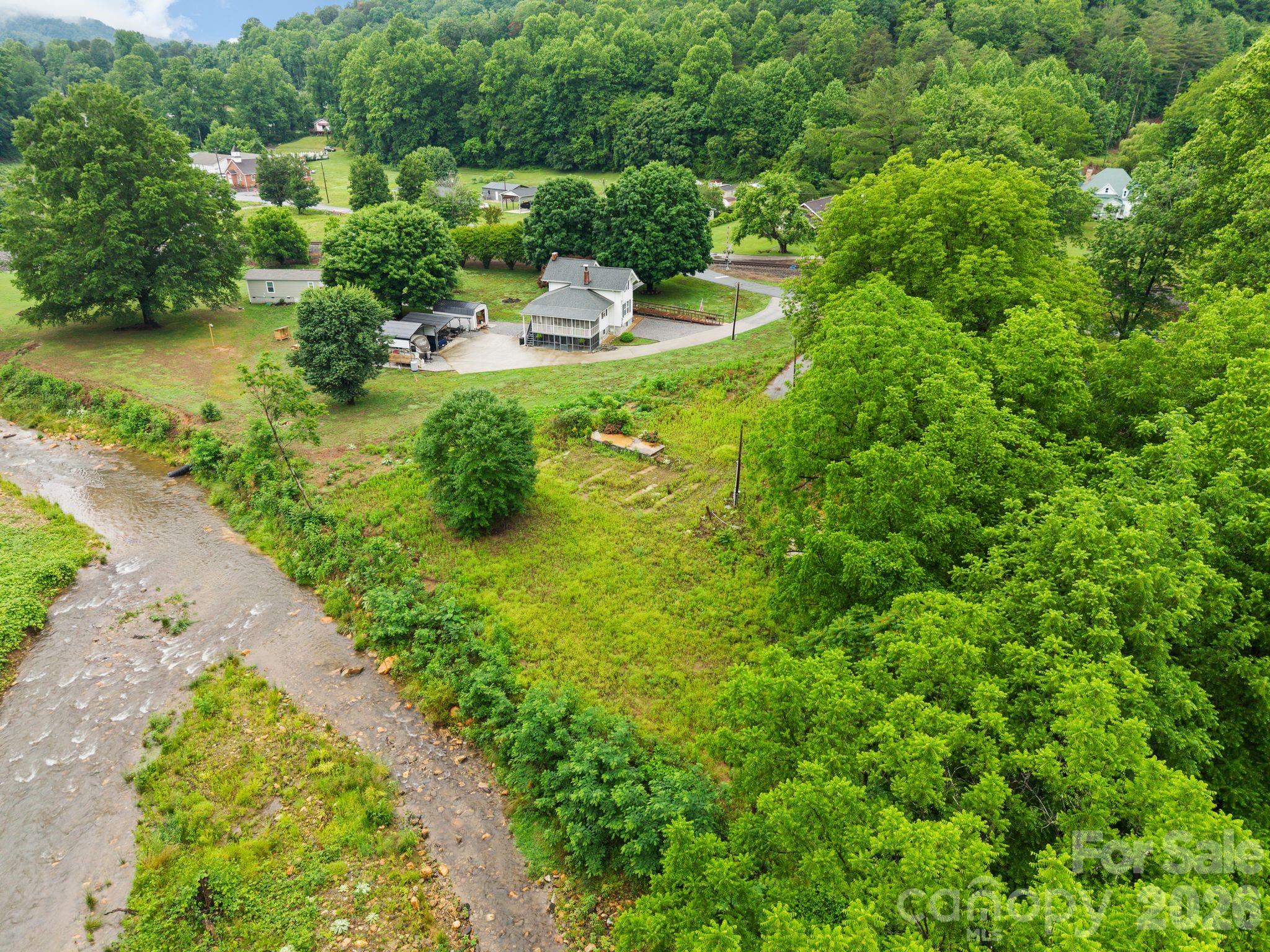 450 Orchard Street Property Photo 7