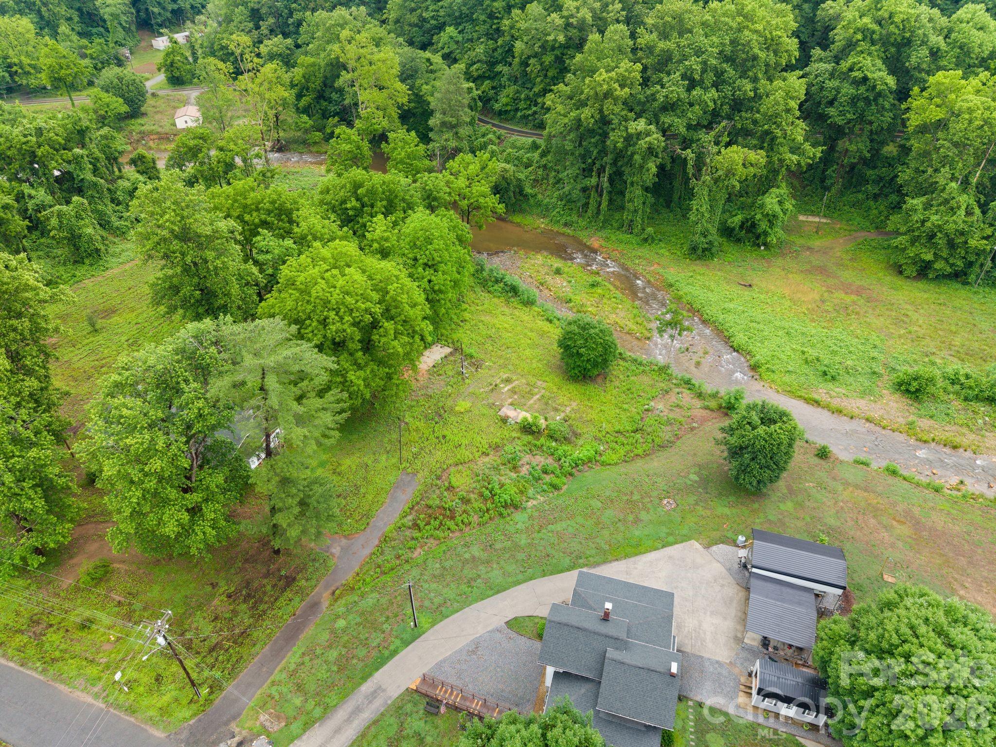 450 Orchard Street Property Photo 8