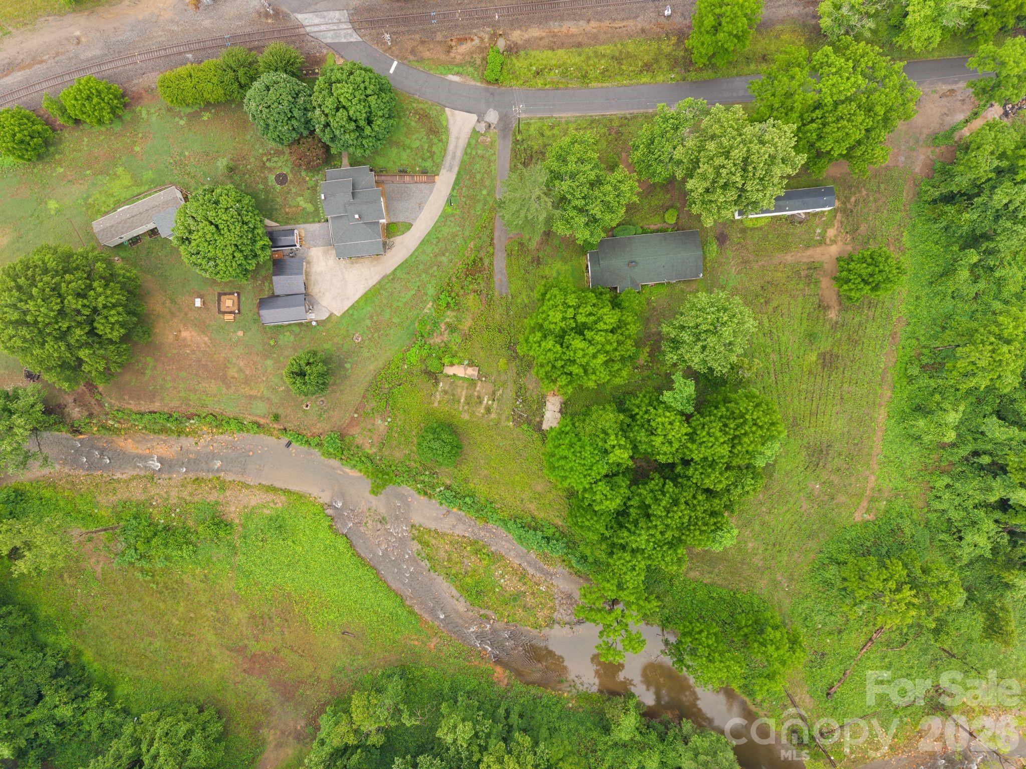 450 Orchard Street Property Photo 10