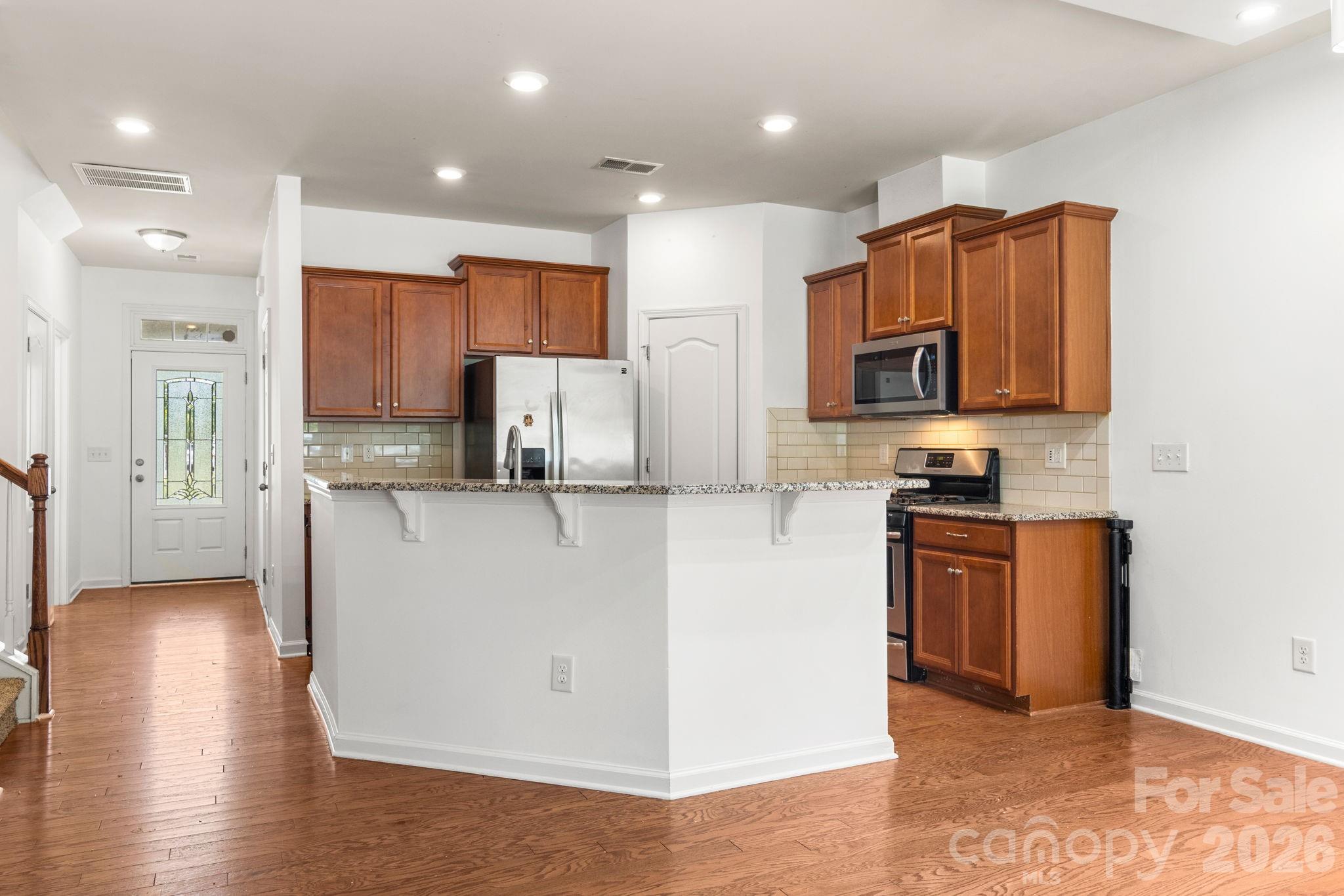 4037 Black Walnut Way Property Photo 7