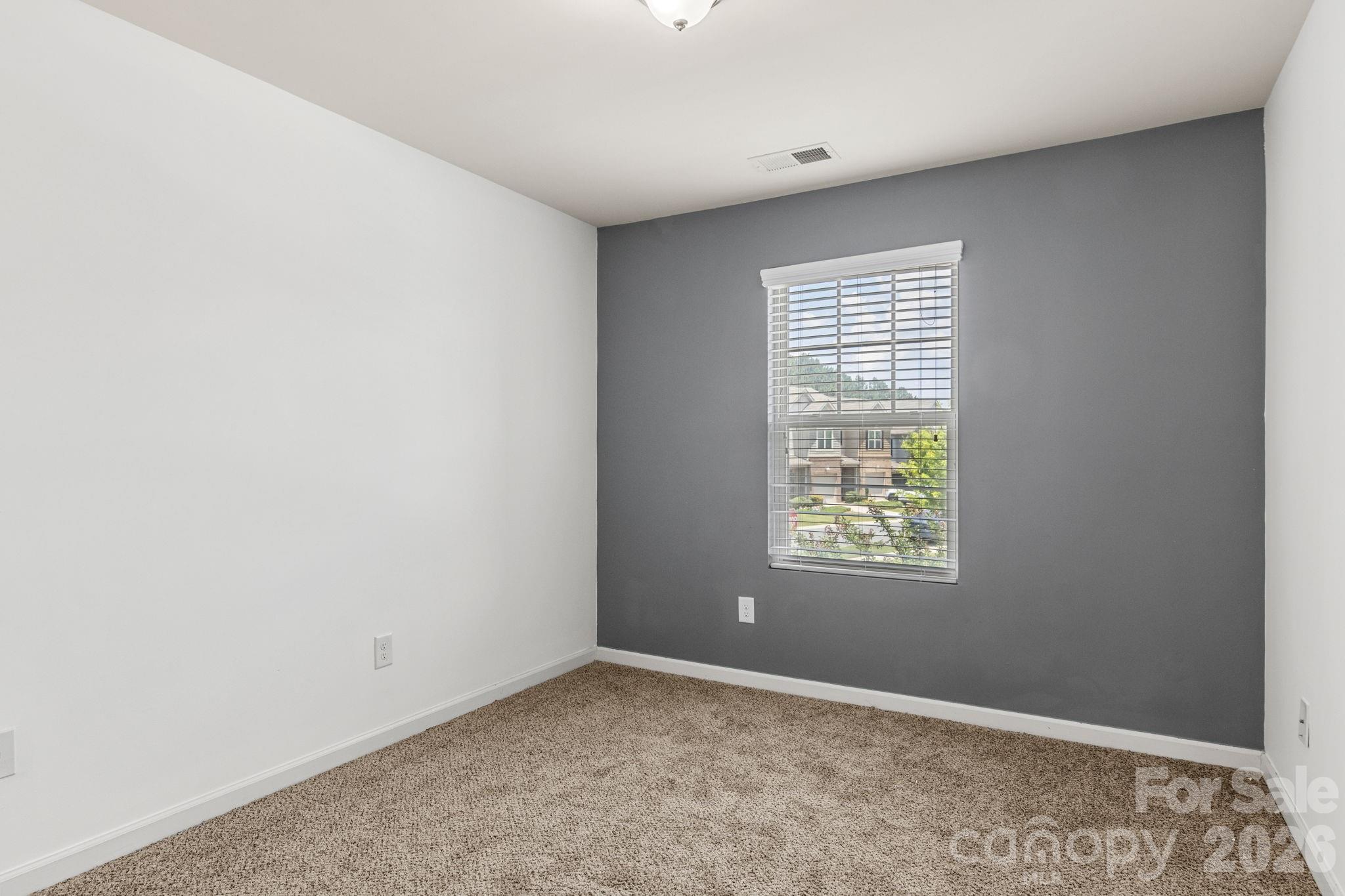 4037 Black Walnut Way Property Photo 14