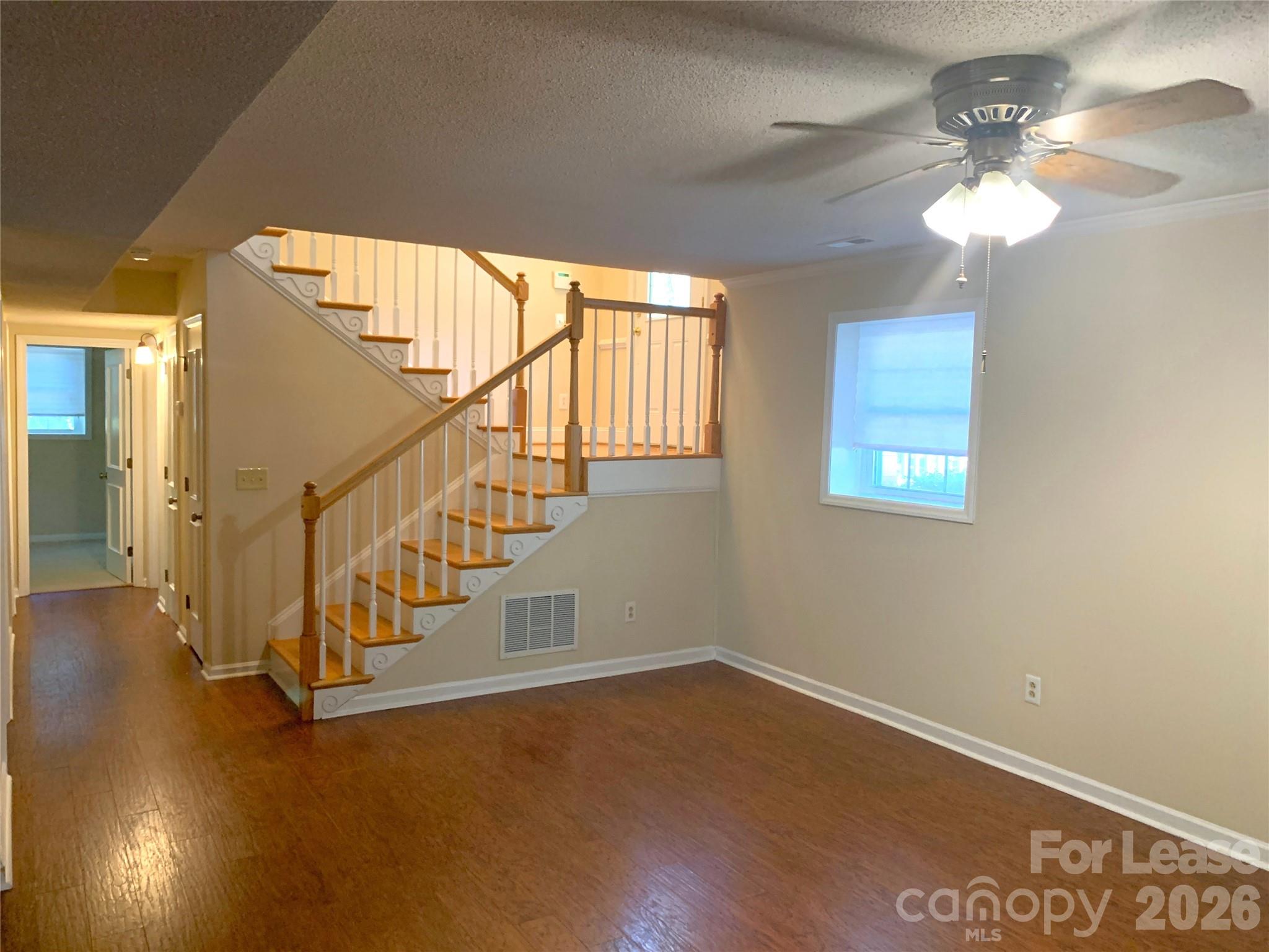 1114 Glenshannon Road Property Photo 7