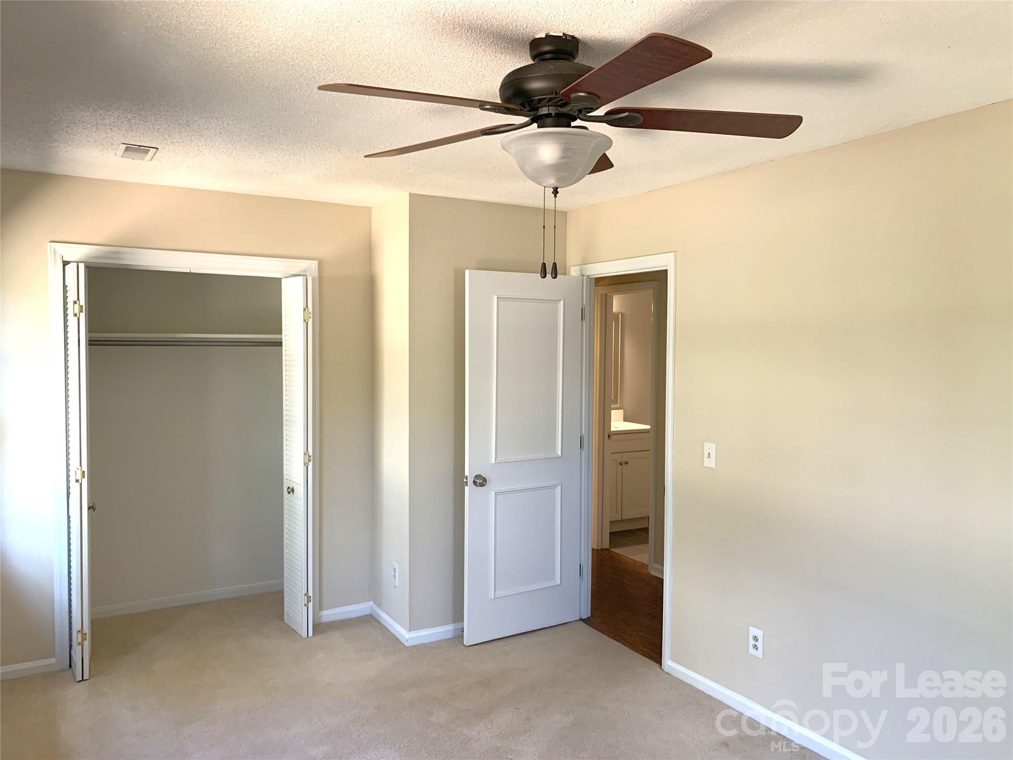 1114 Glenshannon Road Property Photo 17