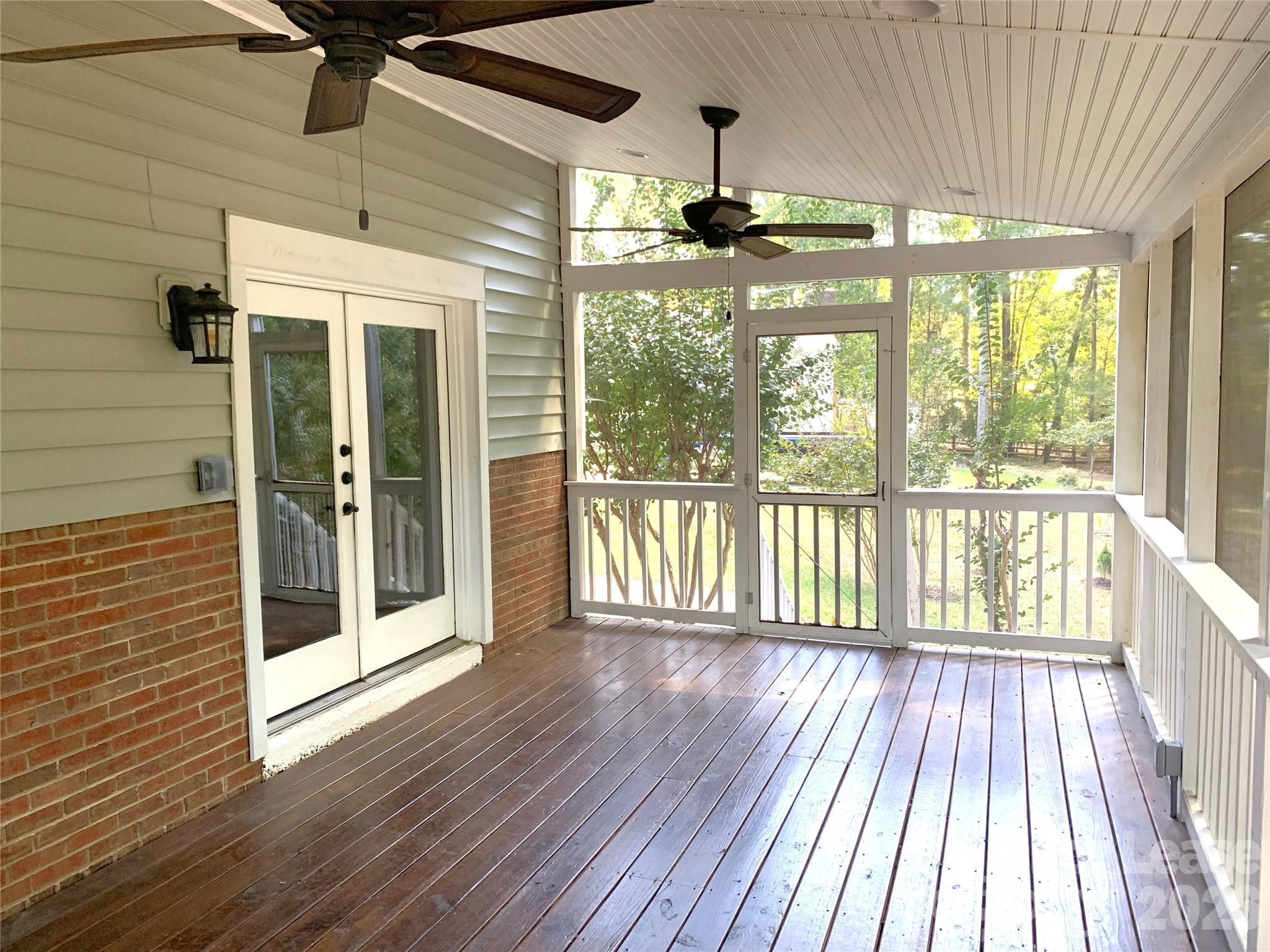 1114 Glenshannon Road Property Photo 32