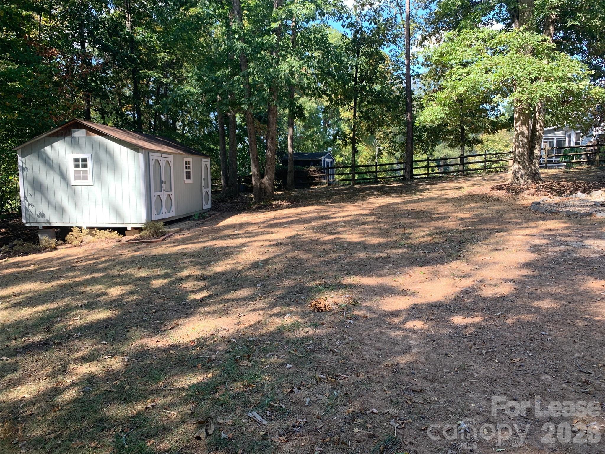 1114 Glenshannon Road Property Photo 33